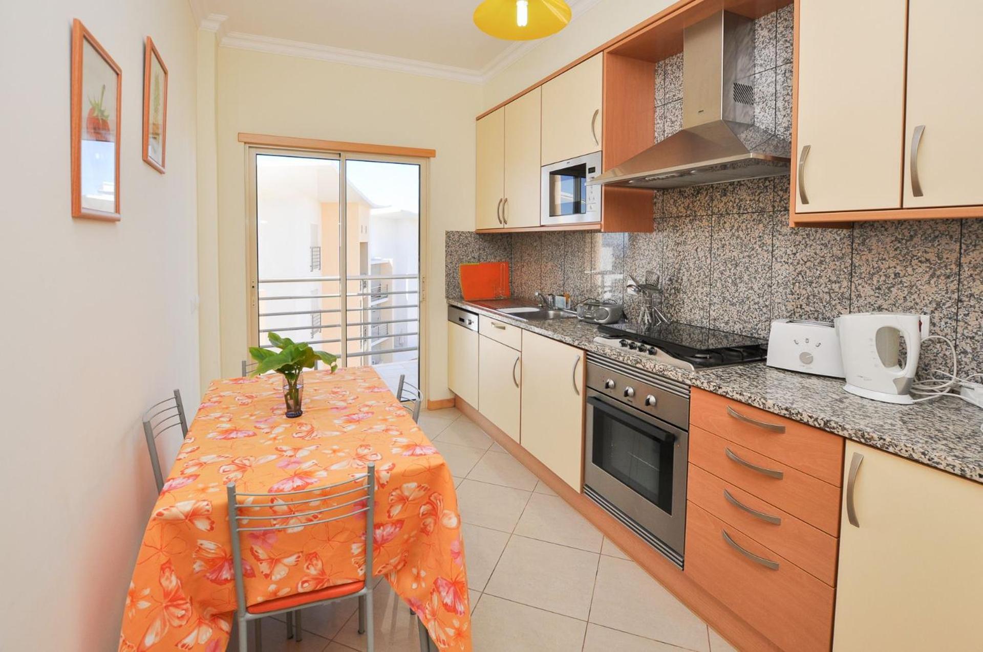 One-Bedroom Apartment with Sea View - Photo 19