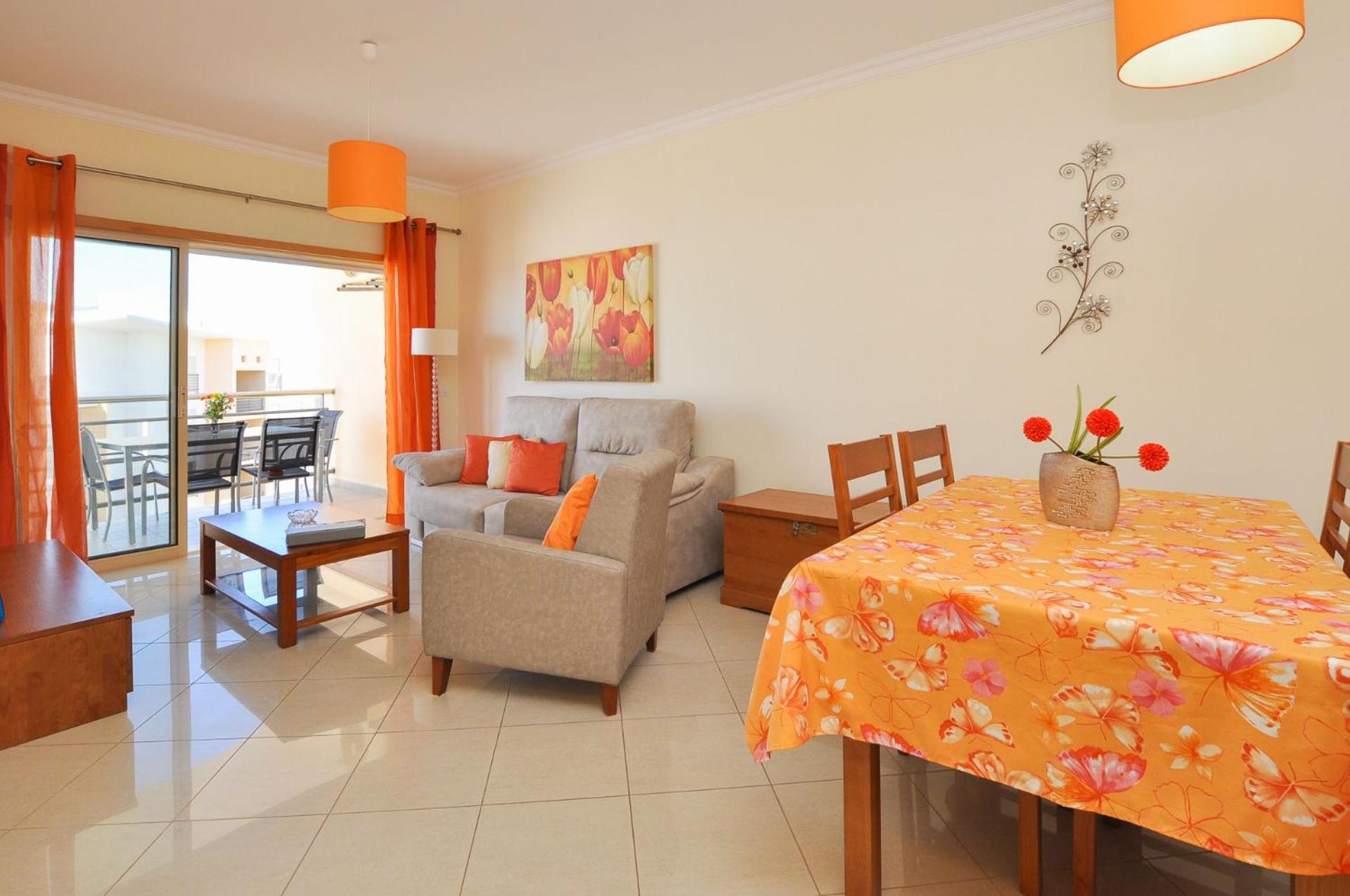 One-Bedroom Apartment with Sea View - Photo 32