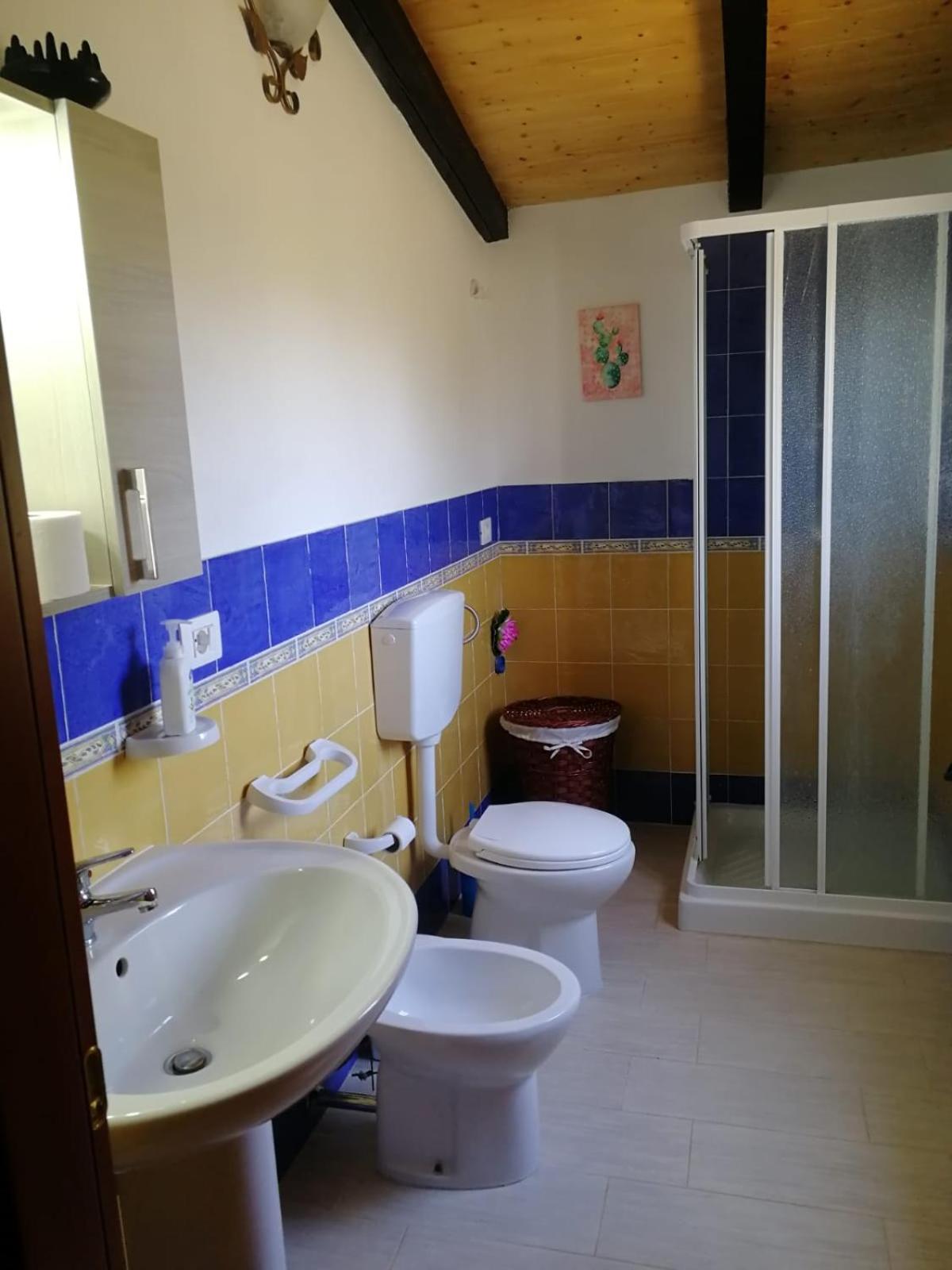 Double Room with Private Bathroom photo 2