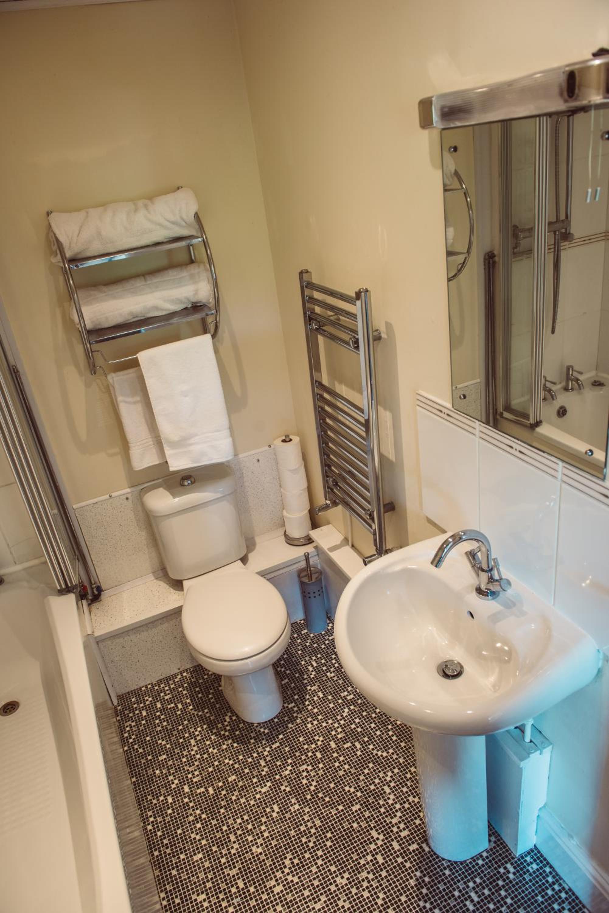 Studio Apartment photo 2