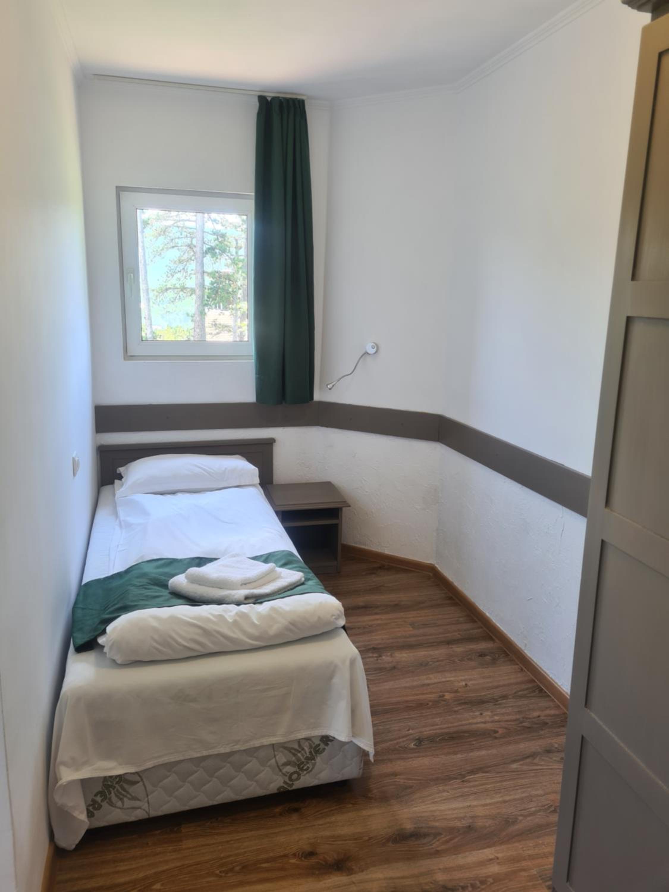 One-Bedroom House photo 1