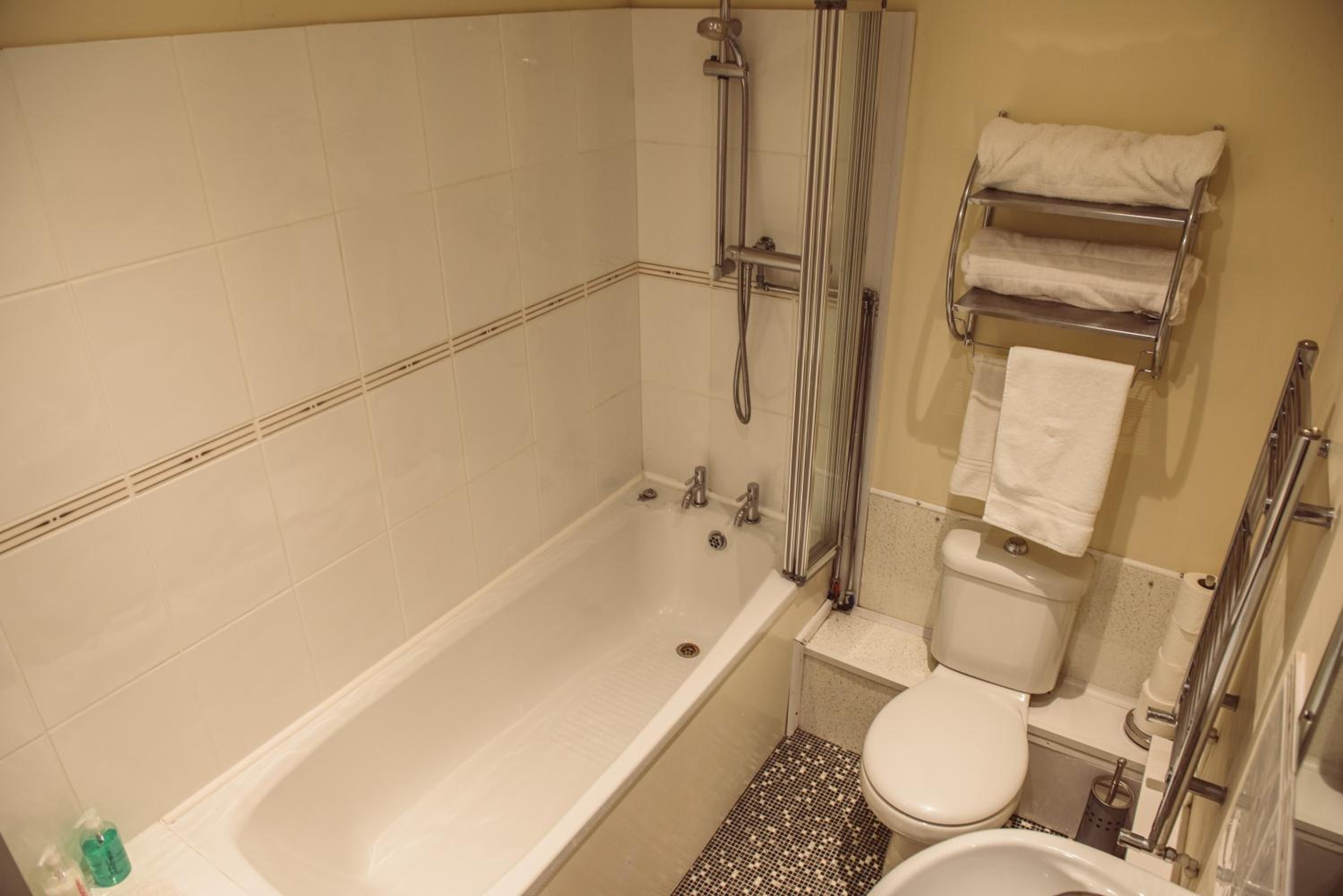 Studio Apartment photo 3