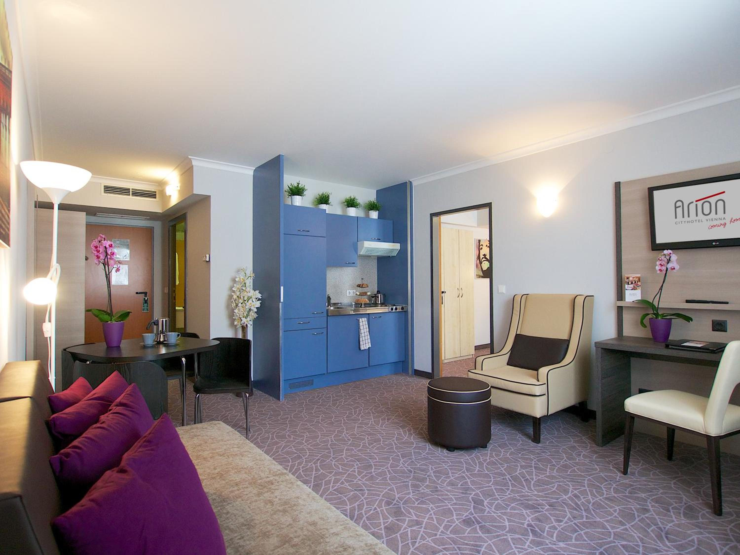 One-Bedroom Apartment with Sofa Bed