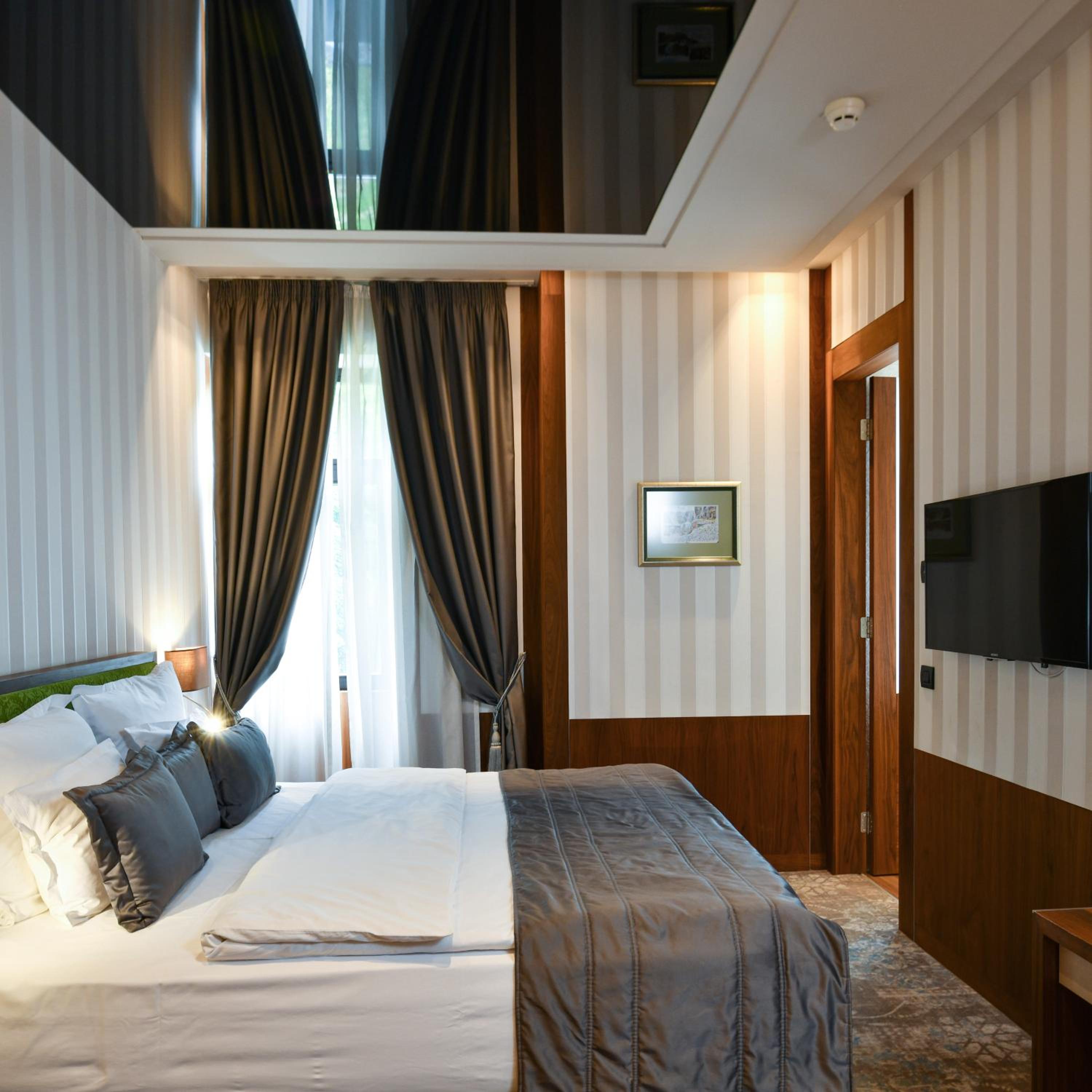 Economy Double Room photo 2
