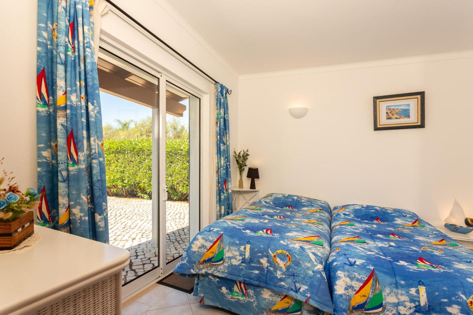 Villa photo 2