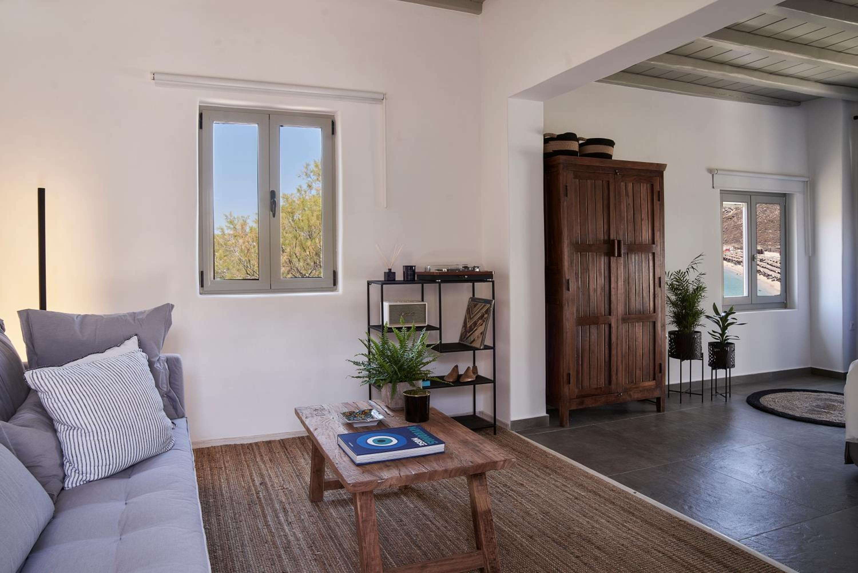 Open Plan Sea View House photo 2