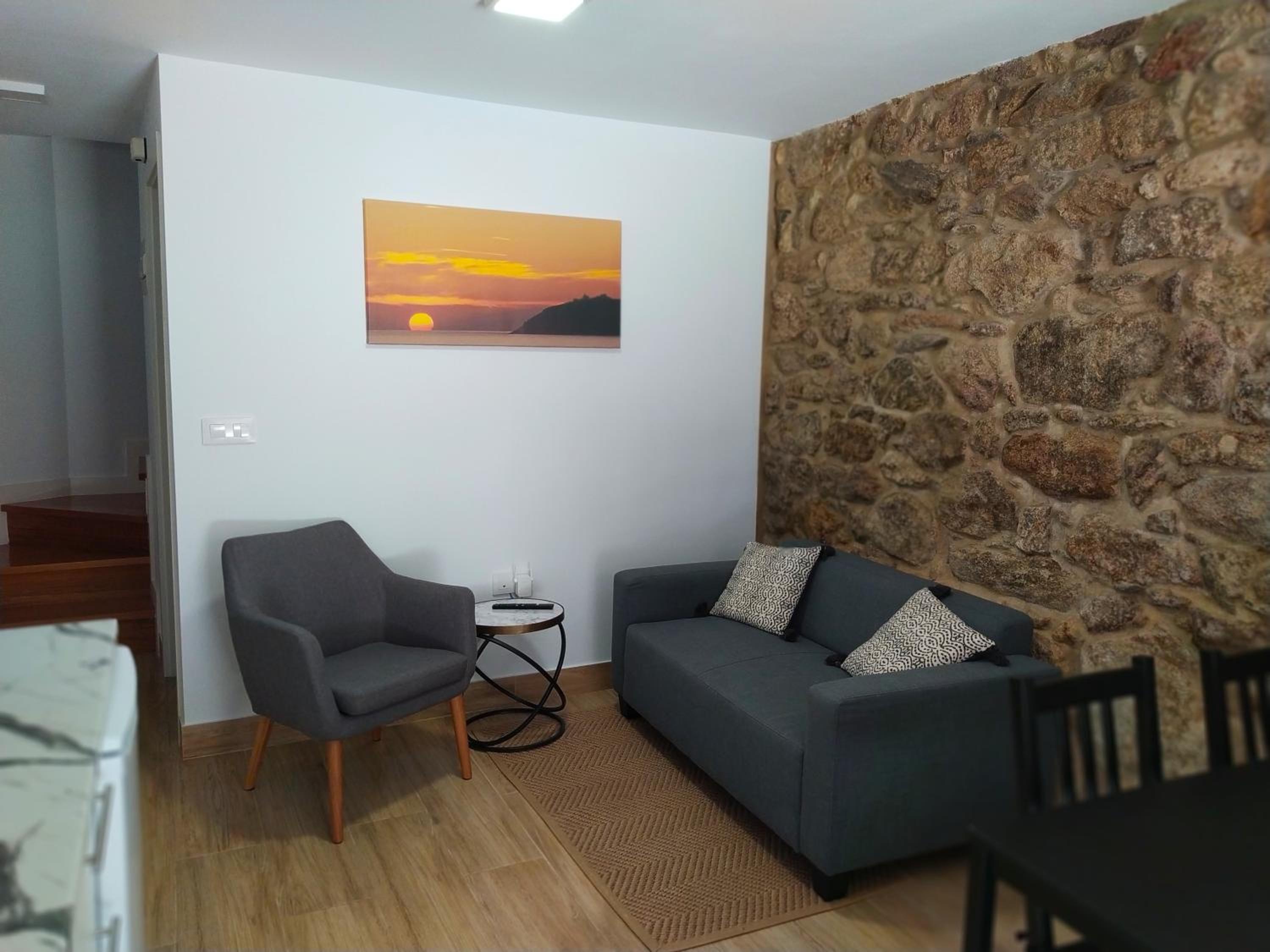 Two-Bedroom House - Photo 1