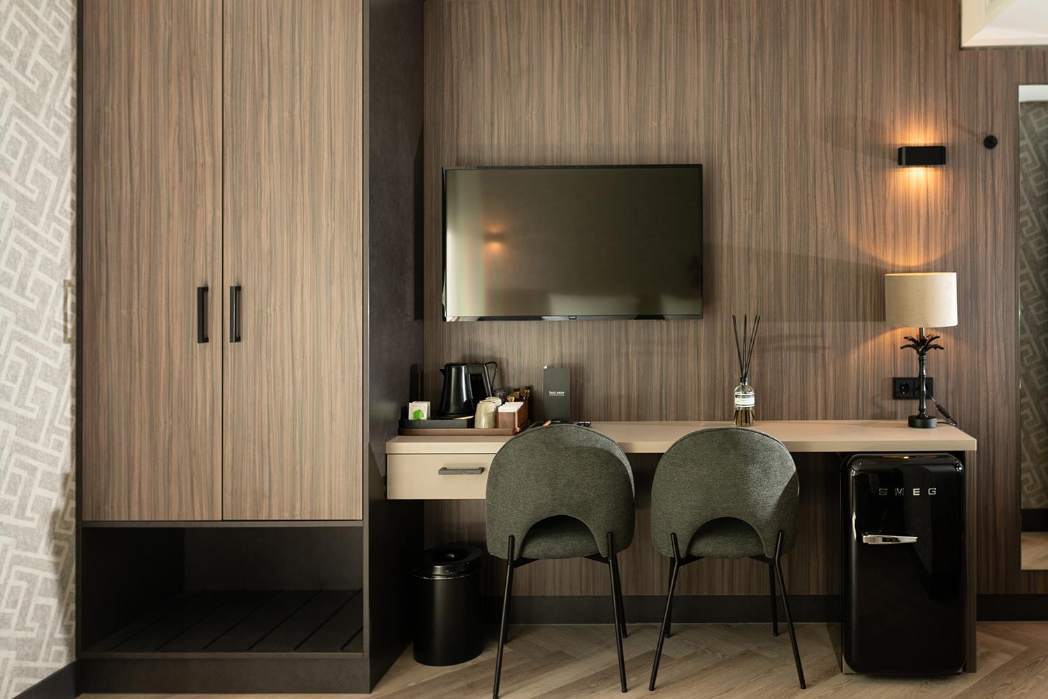Deluxe King Room photo 3
