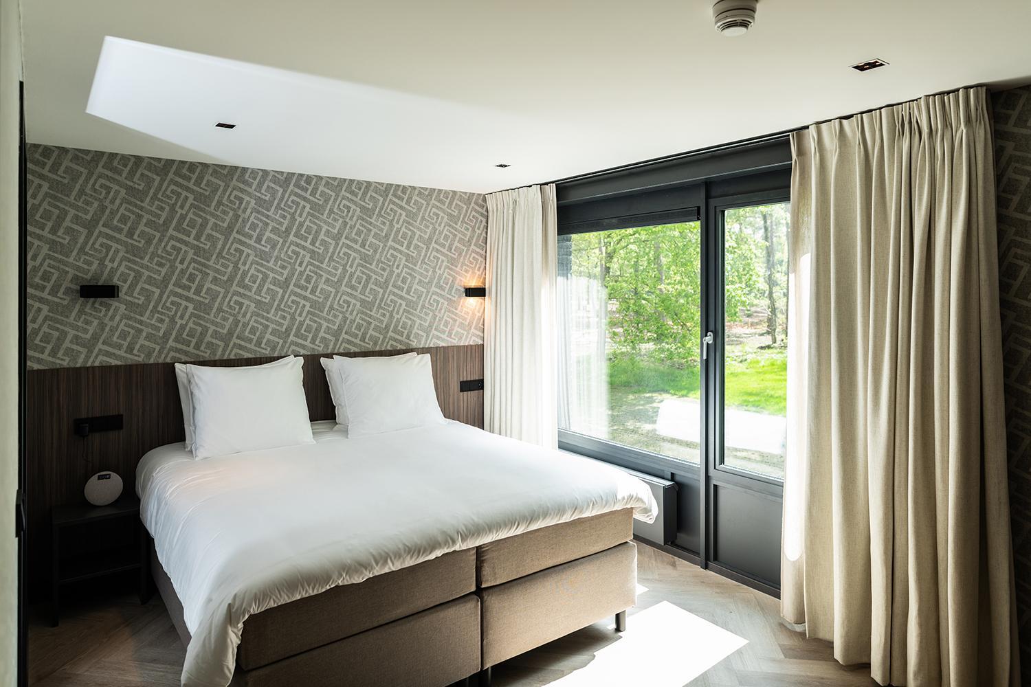 Deluxe King Room photo 2