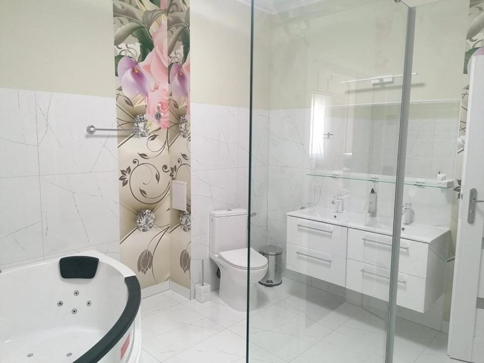 Apartment photo 3