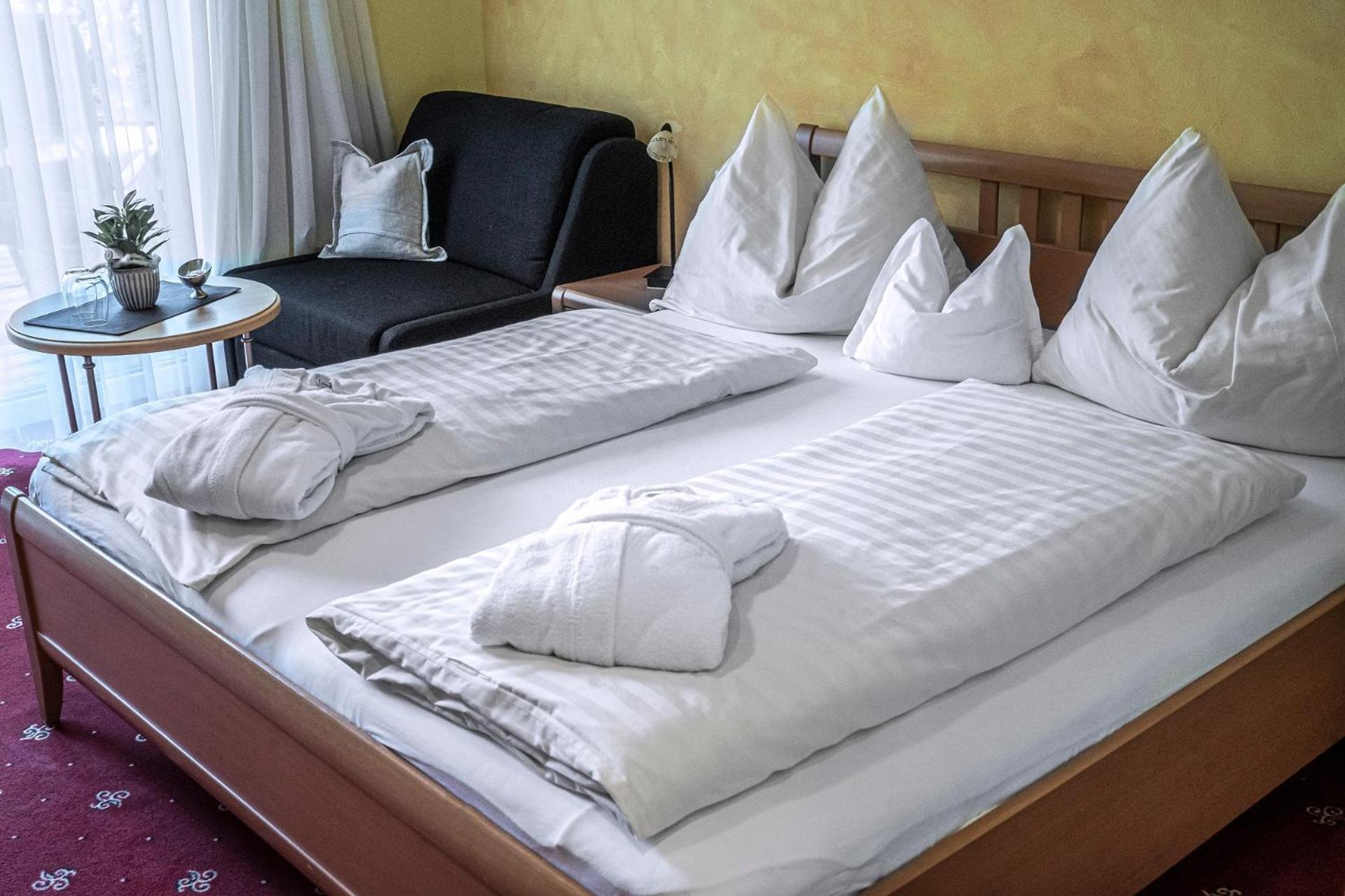 Double Room with Terrace - Photo 3