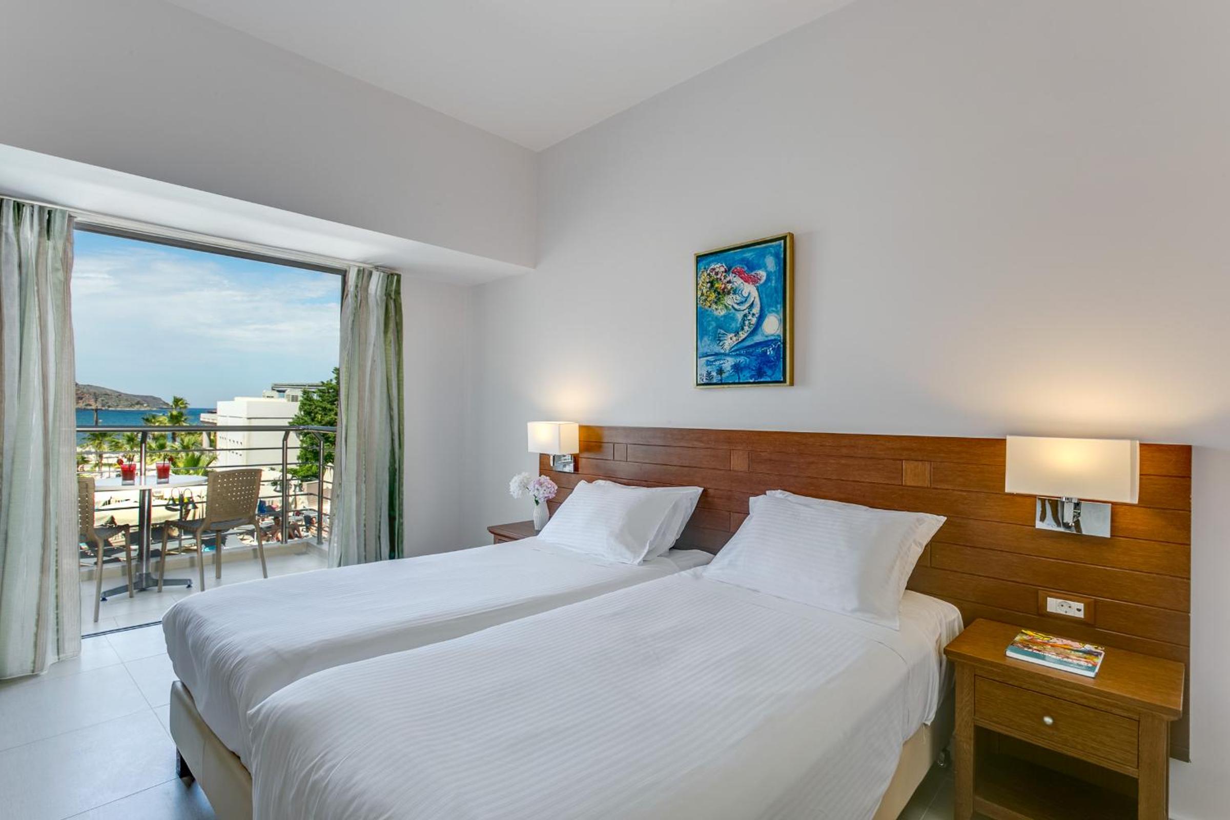 One-Bedroom Apartment with Pool or Garden View photo 1