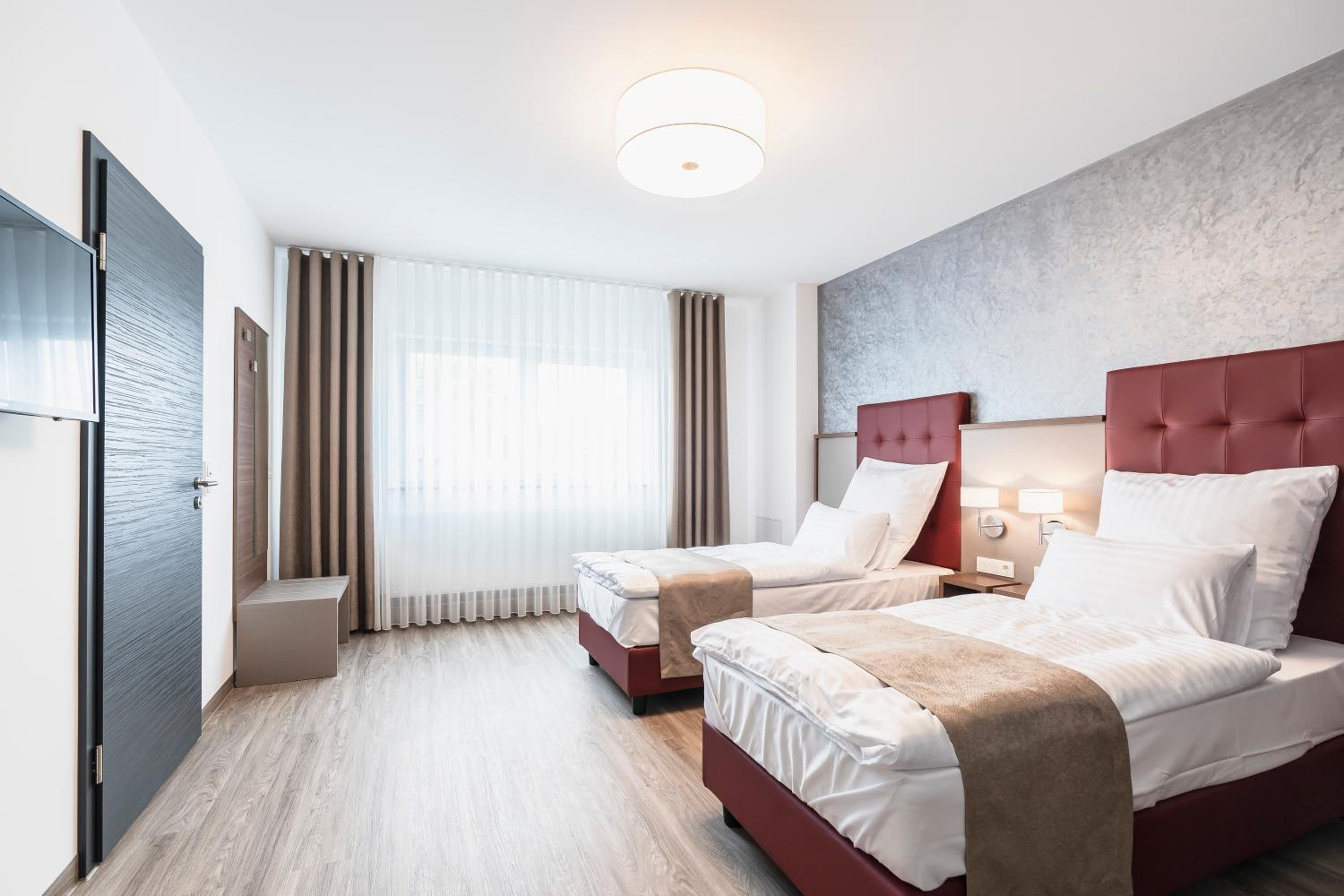 Twin Room with Private Bathroom
