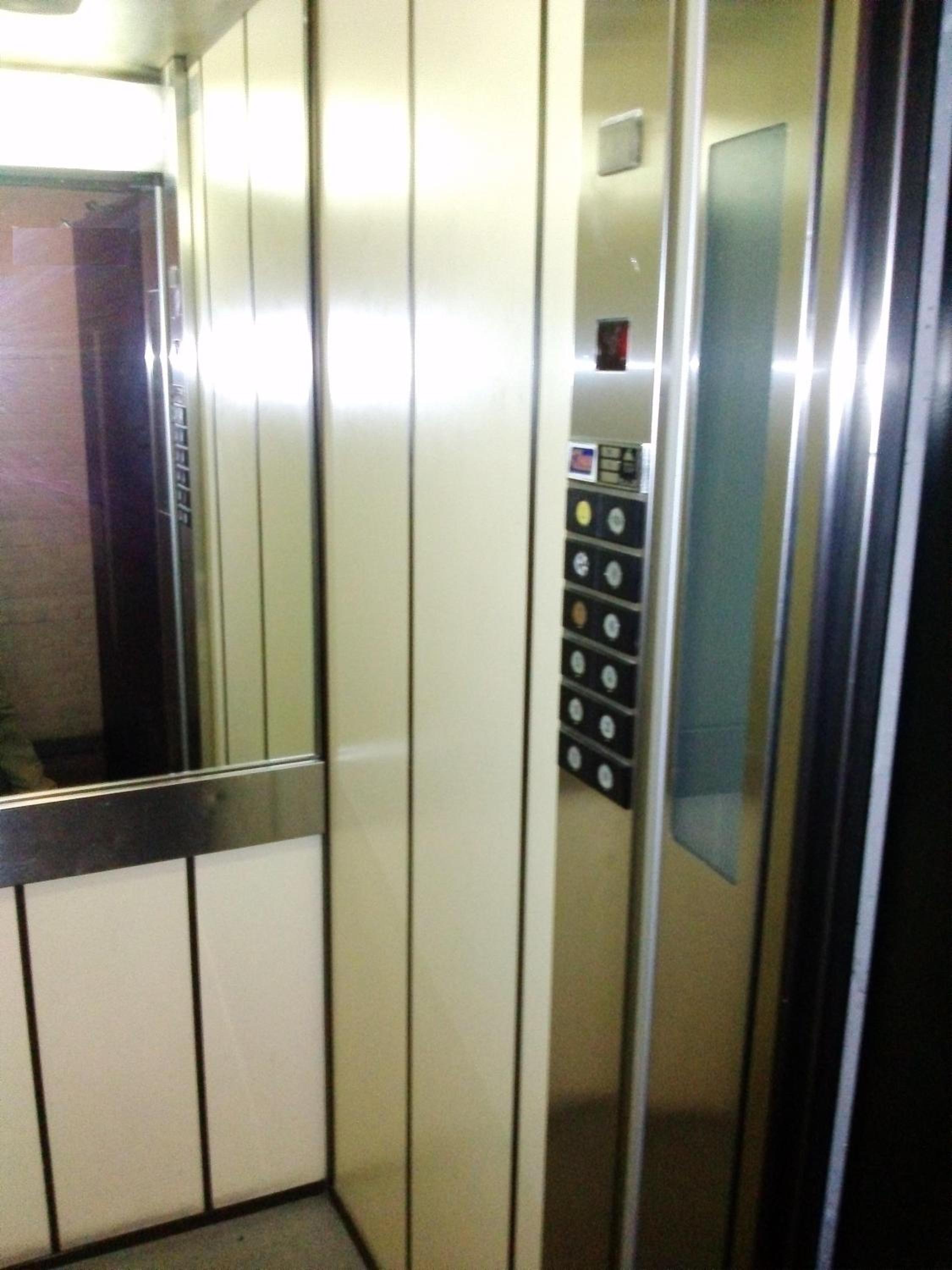 Twin Room - Photo 63
