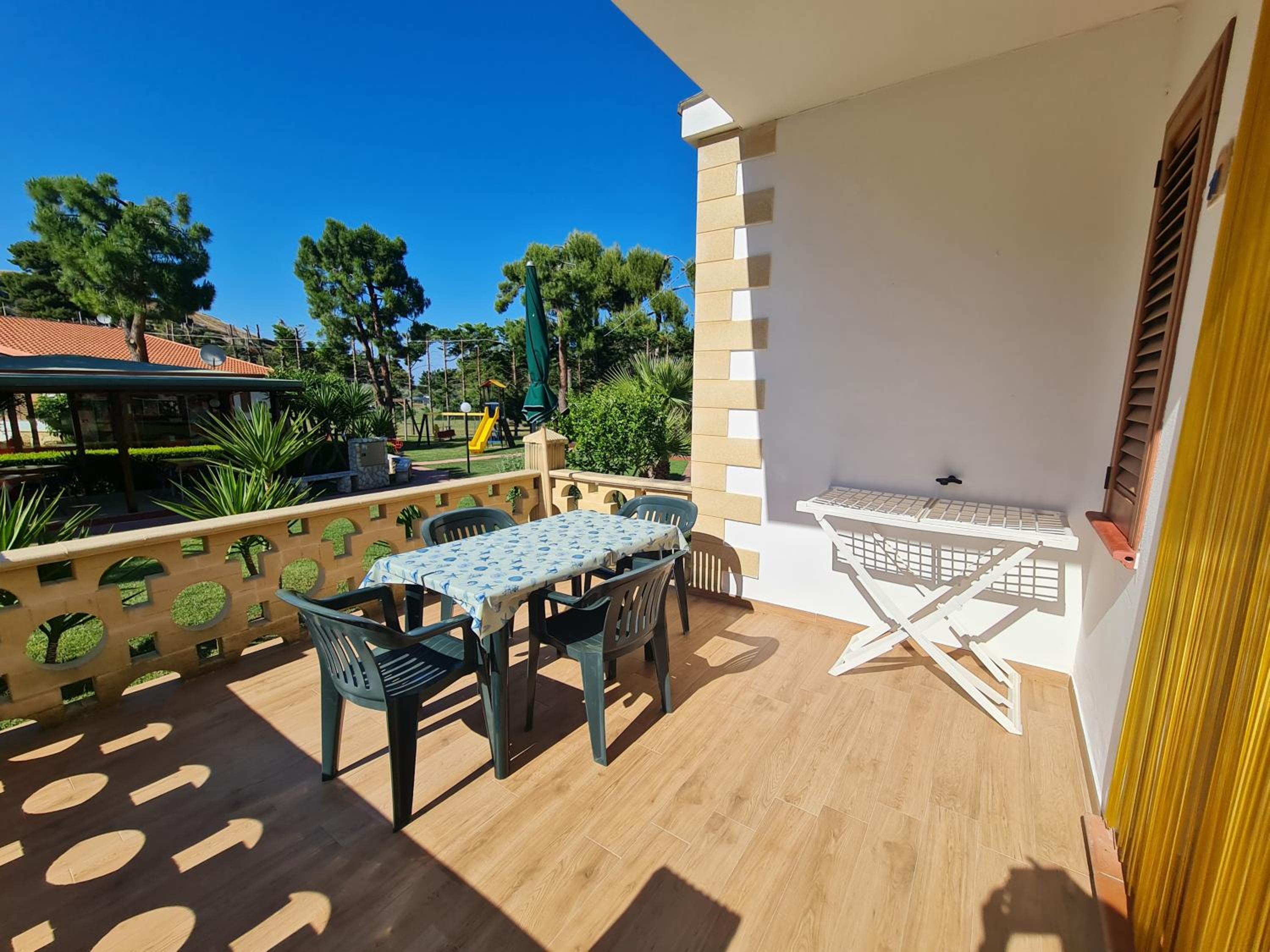 Villa with Garden View