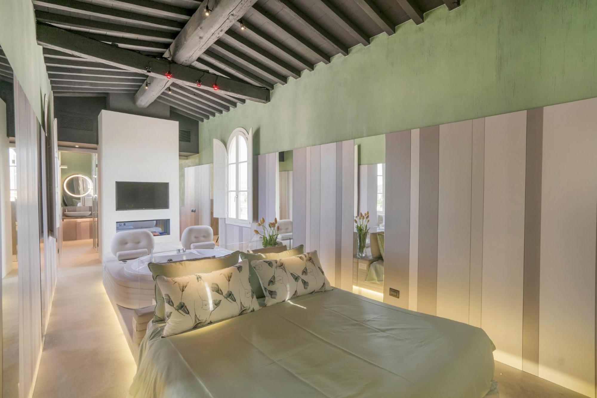 Penthouse Apartment photo 2