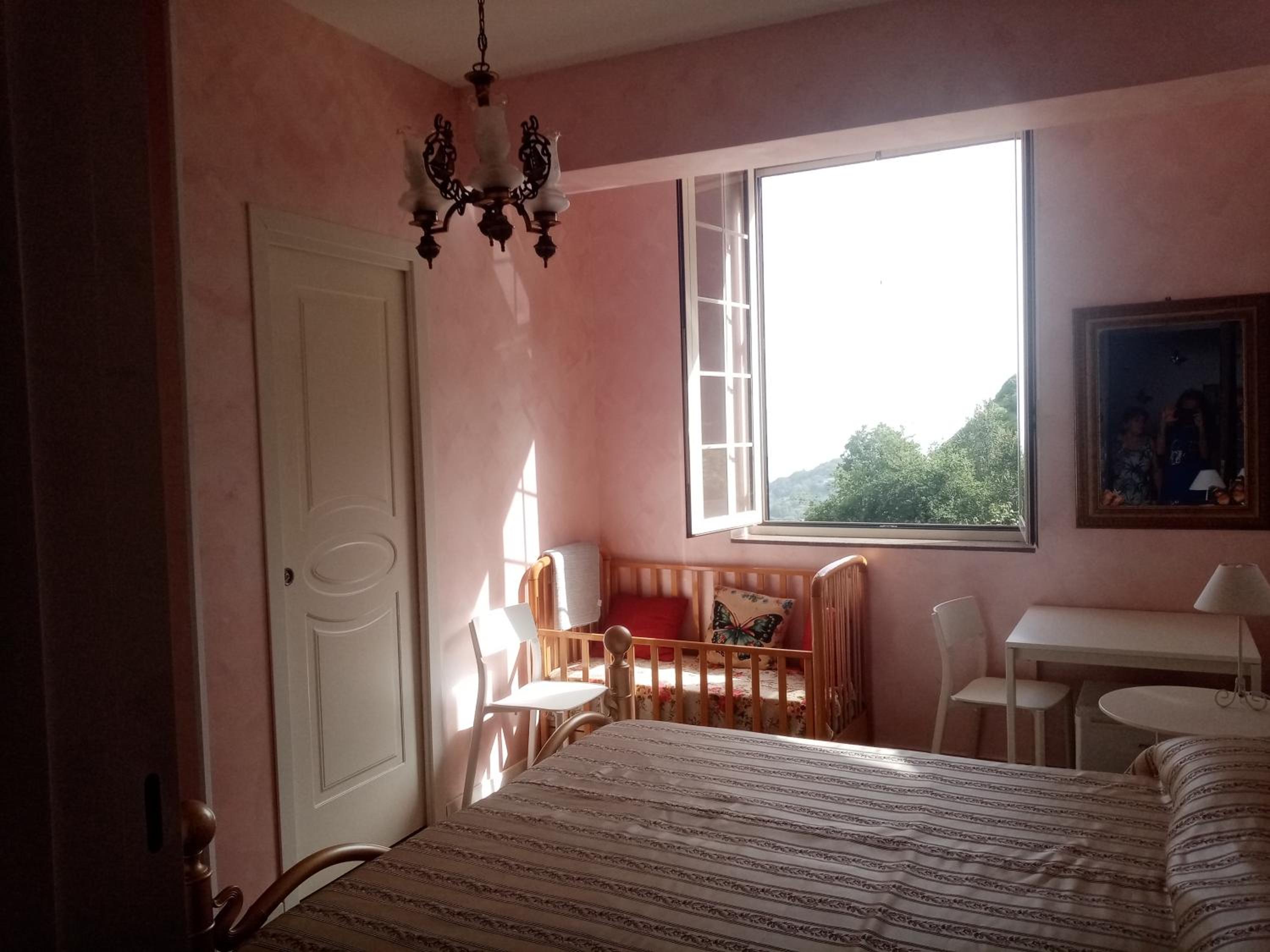 Double Room - Photo 9