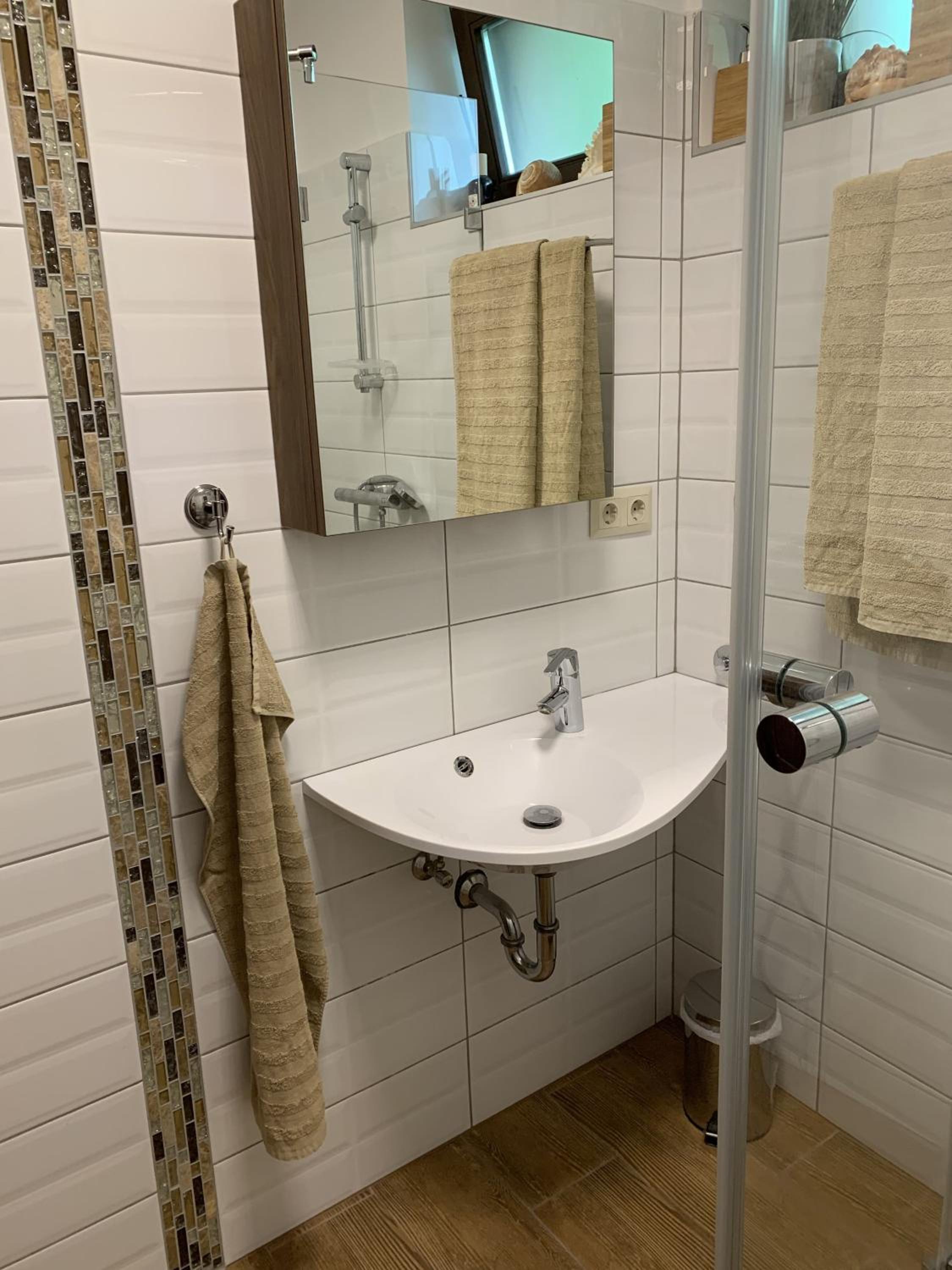 One-Bedroom Apartment - Photo 6