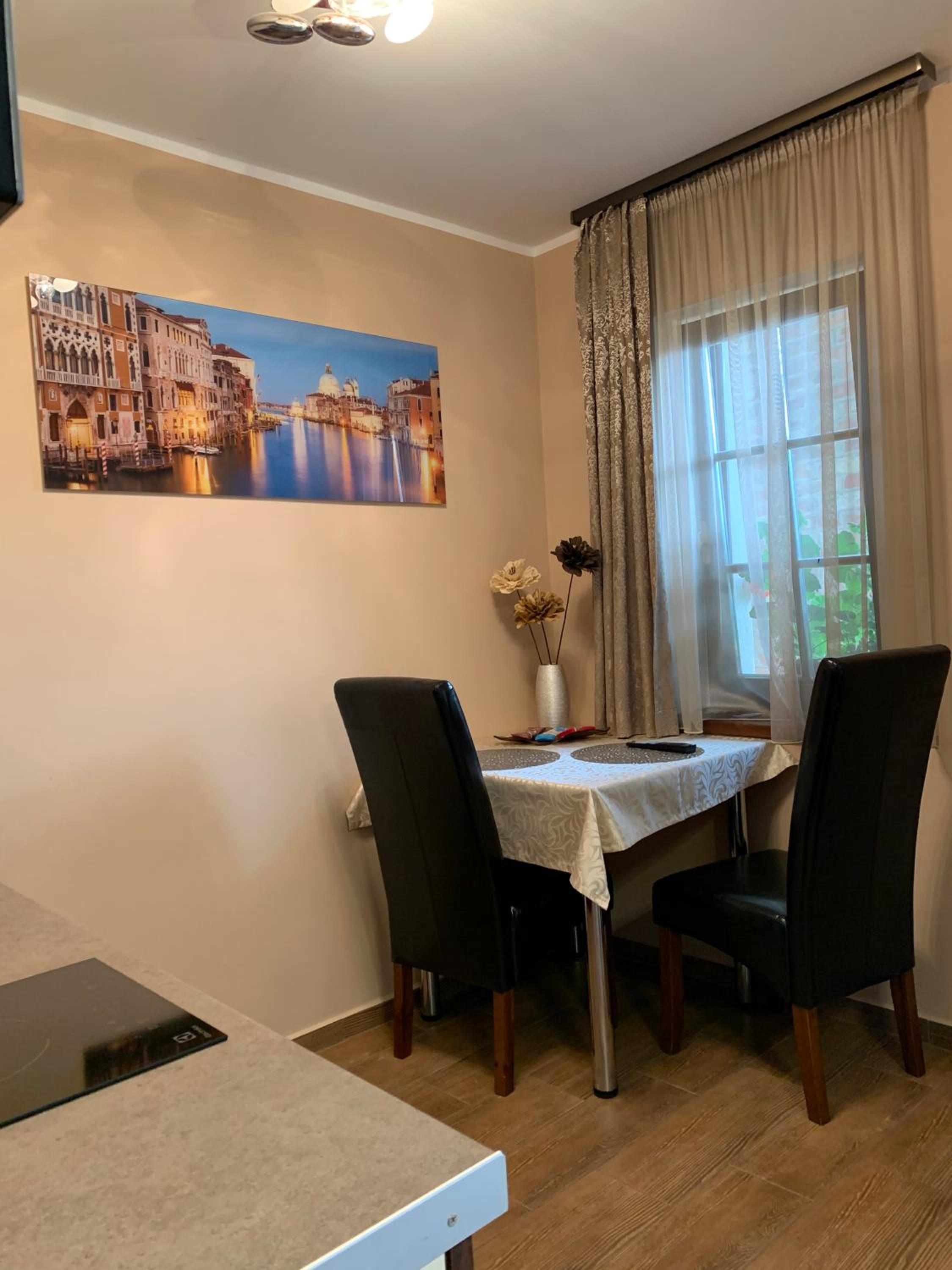 One-Bedroom Apartment - Photo 9