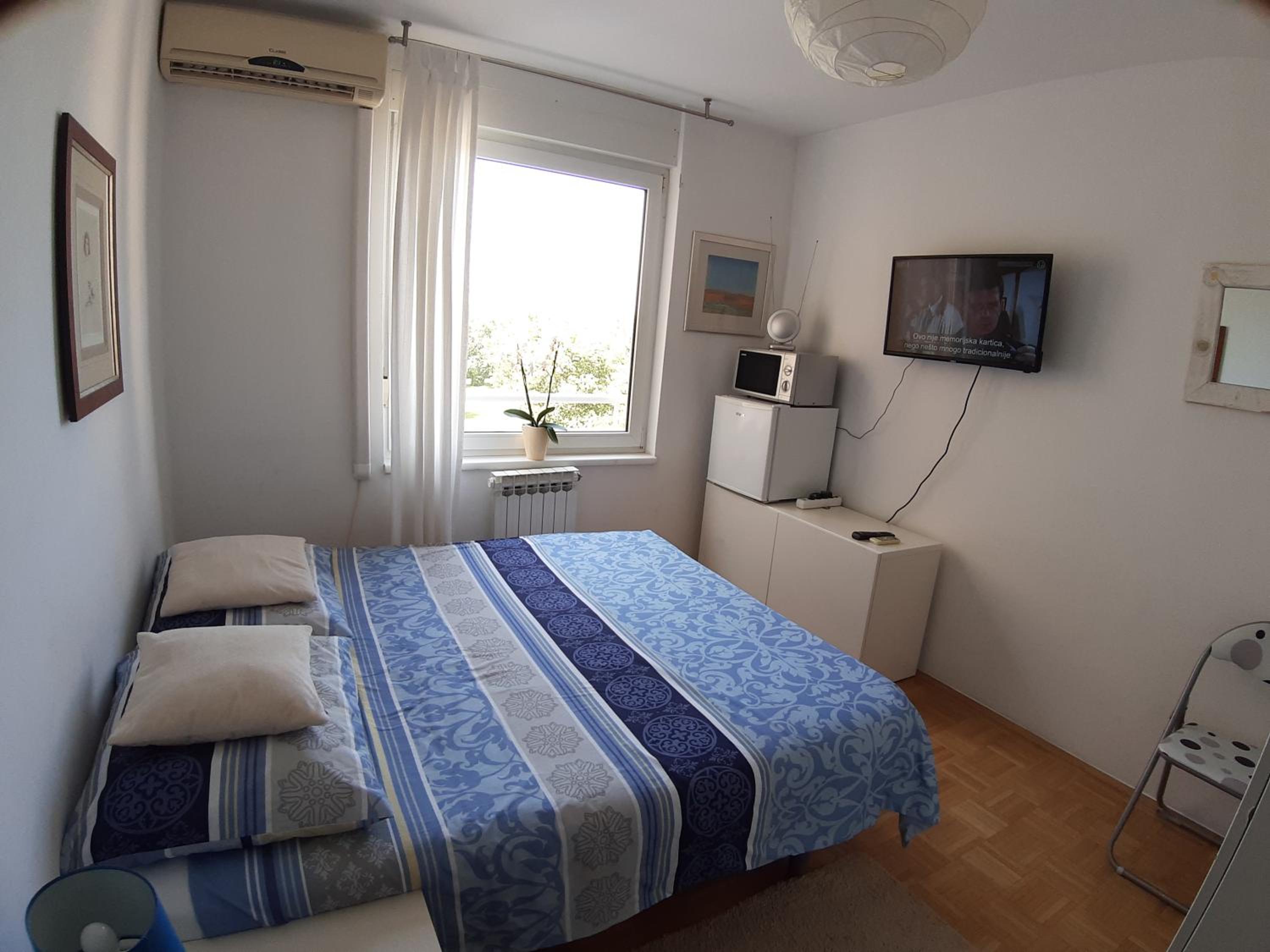 Double Room with Shared Bathroom