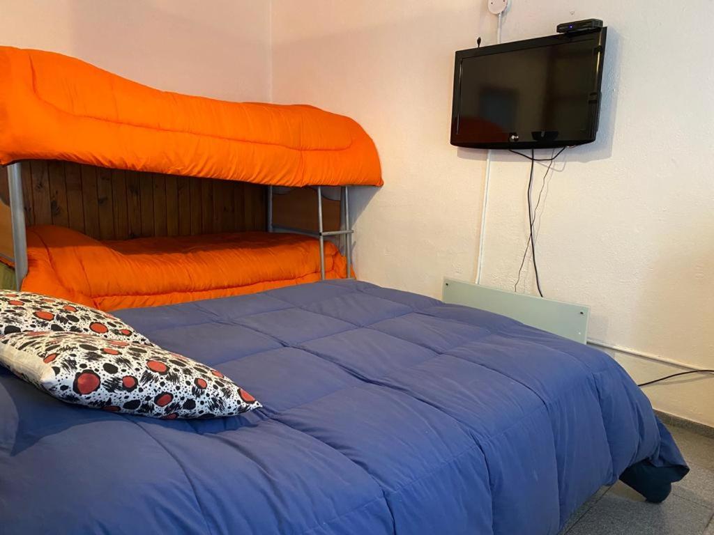 One-Bedroom House photo 1