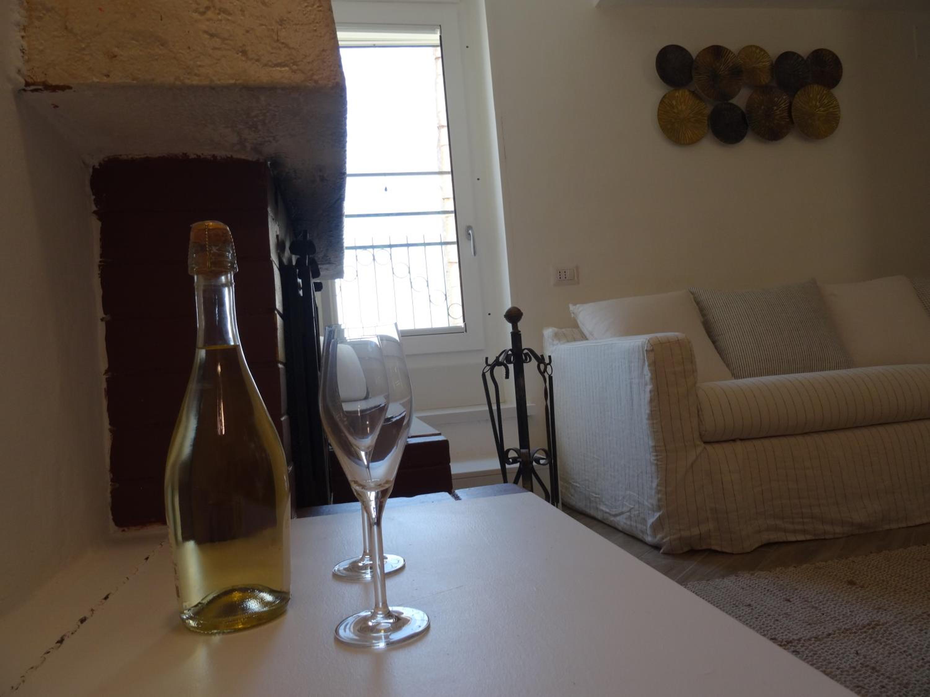 Family Room - Photo 3