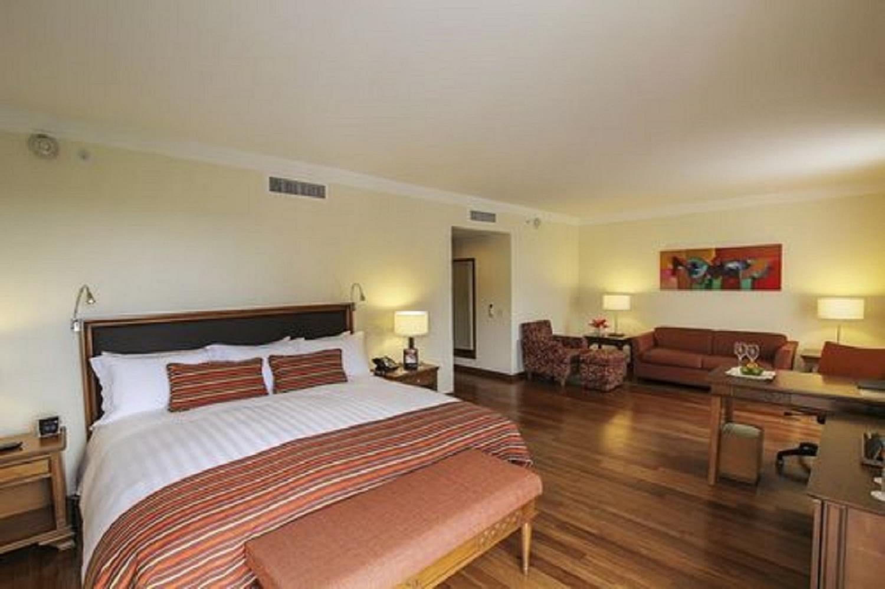 Classic Twin Room - Accessible photo 3