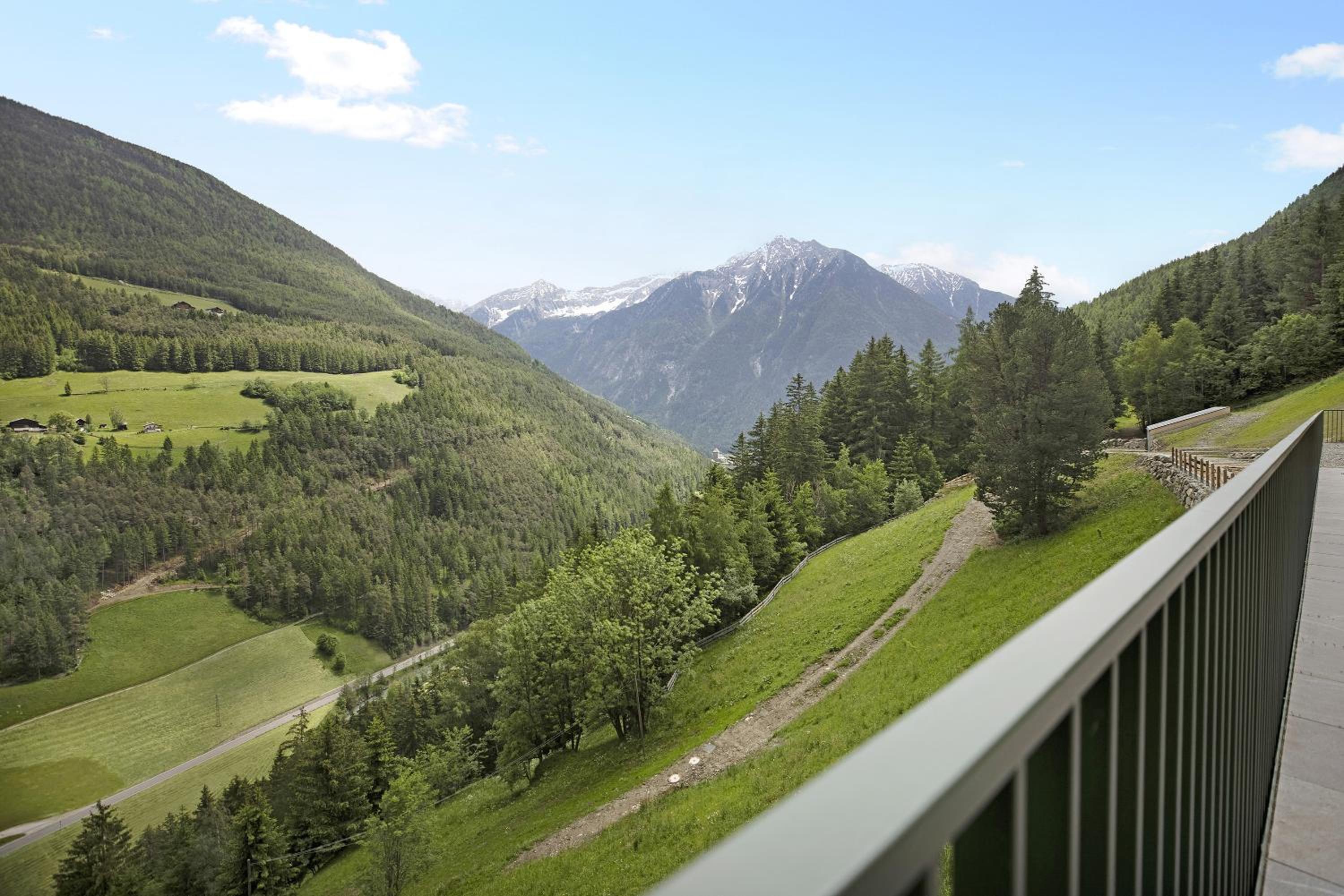 Superior One-Bedroom Apartment with Balcony photo 3