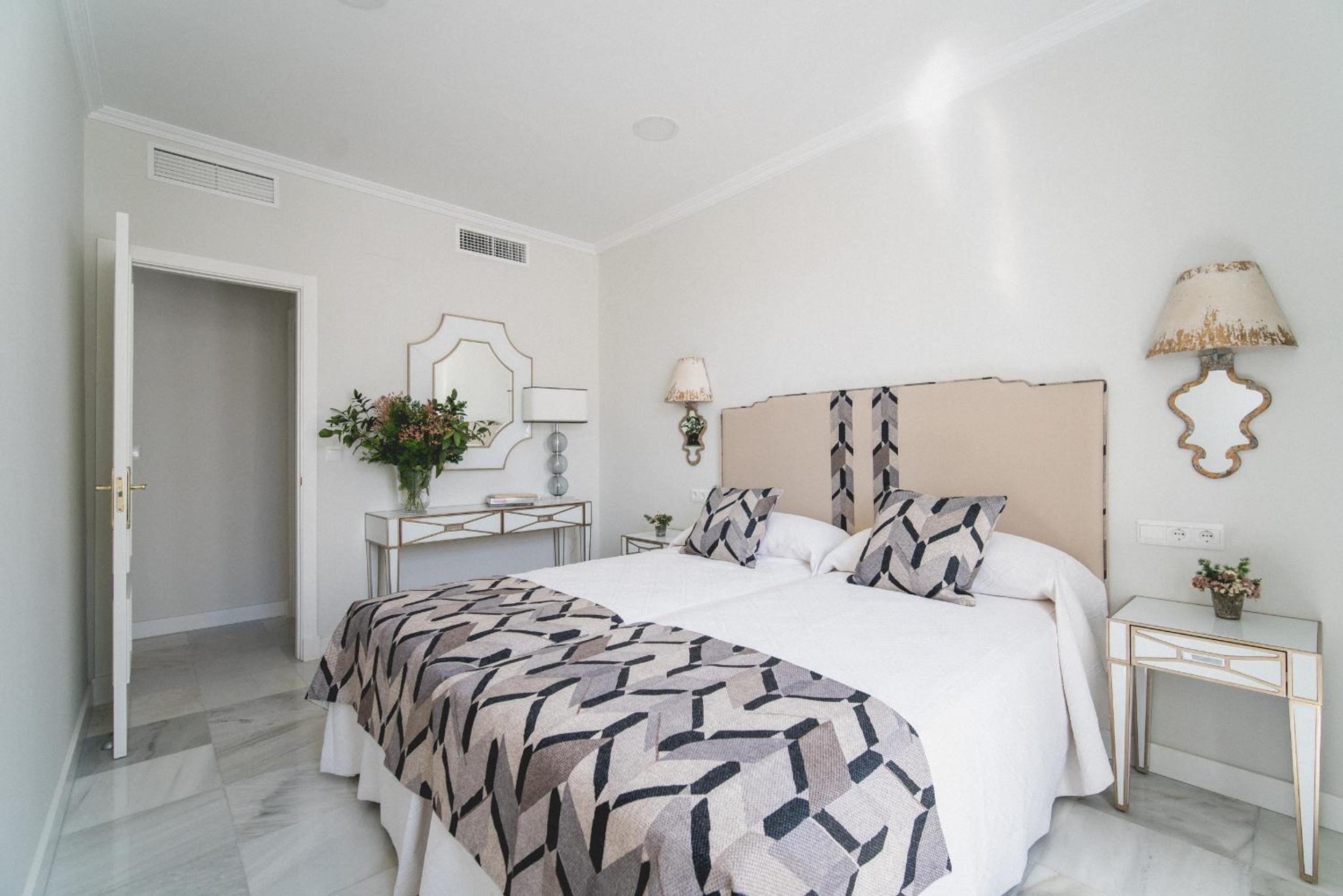Deluxe Apartment (Twin Bed) - Photo 6