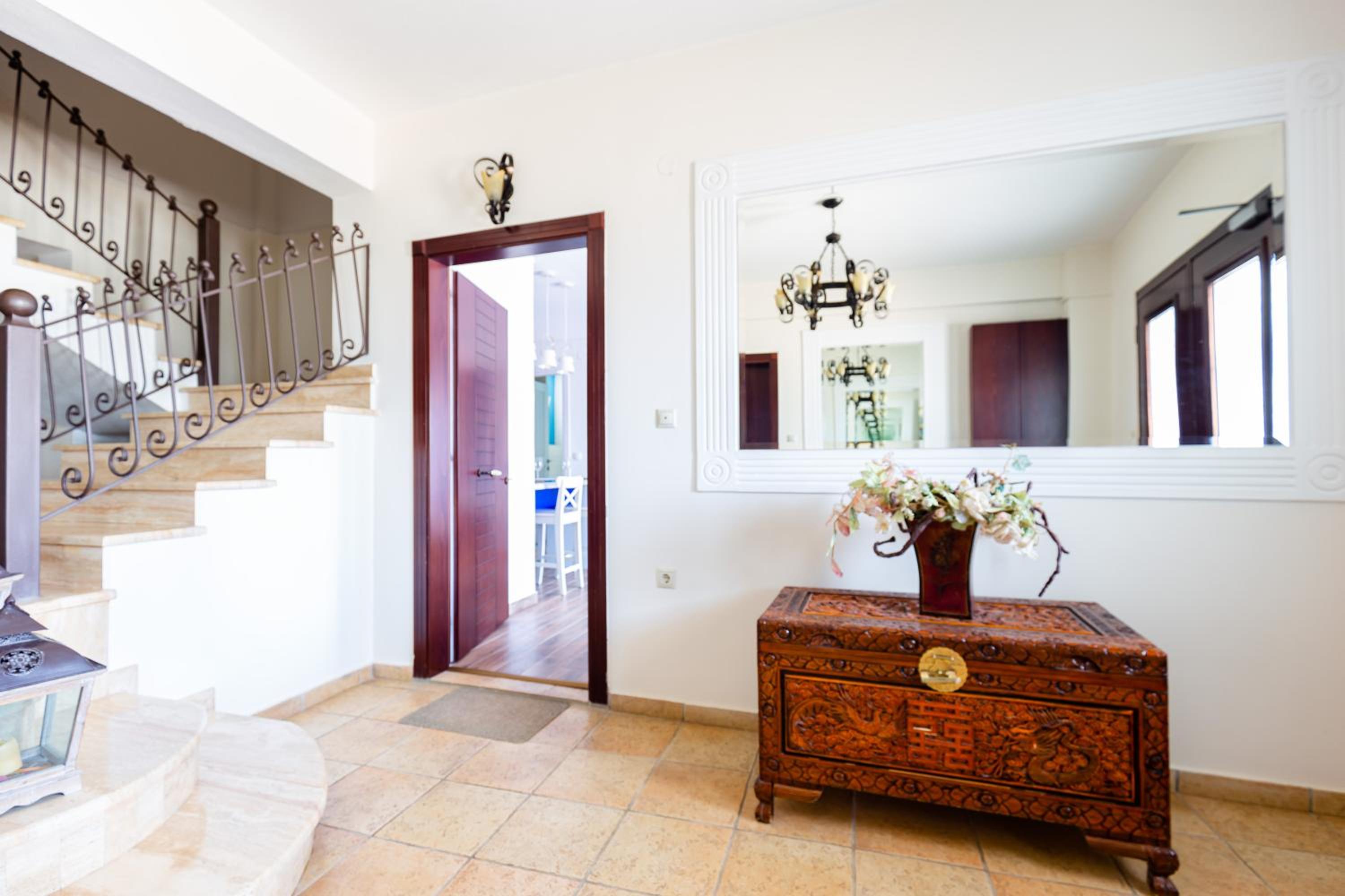 Apartment - Ground Floor photo 1