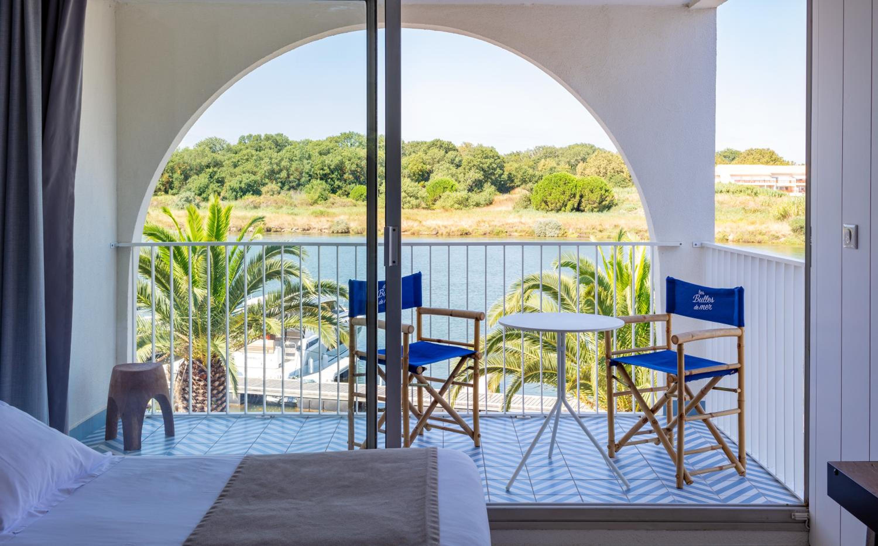 Double Room with Laguna View - Photo 8