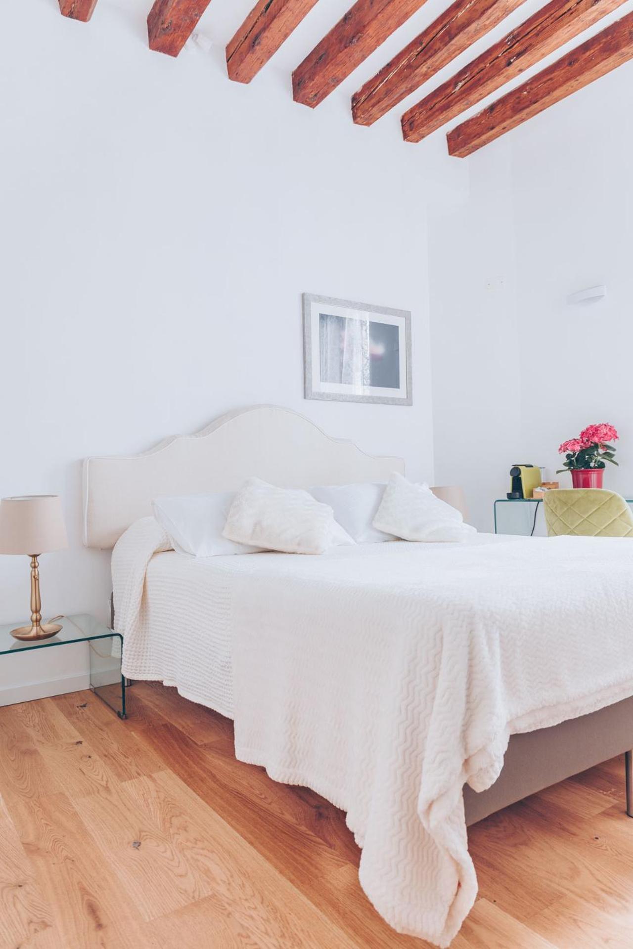 Superior Double or Twin Room with Terrace