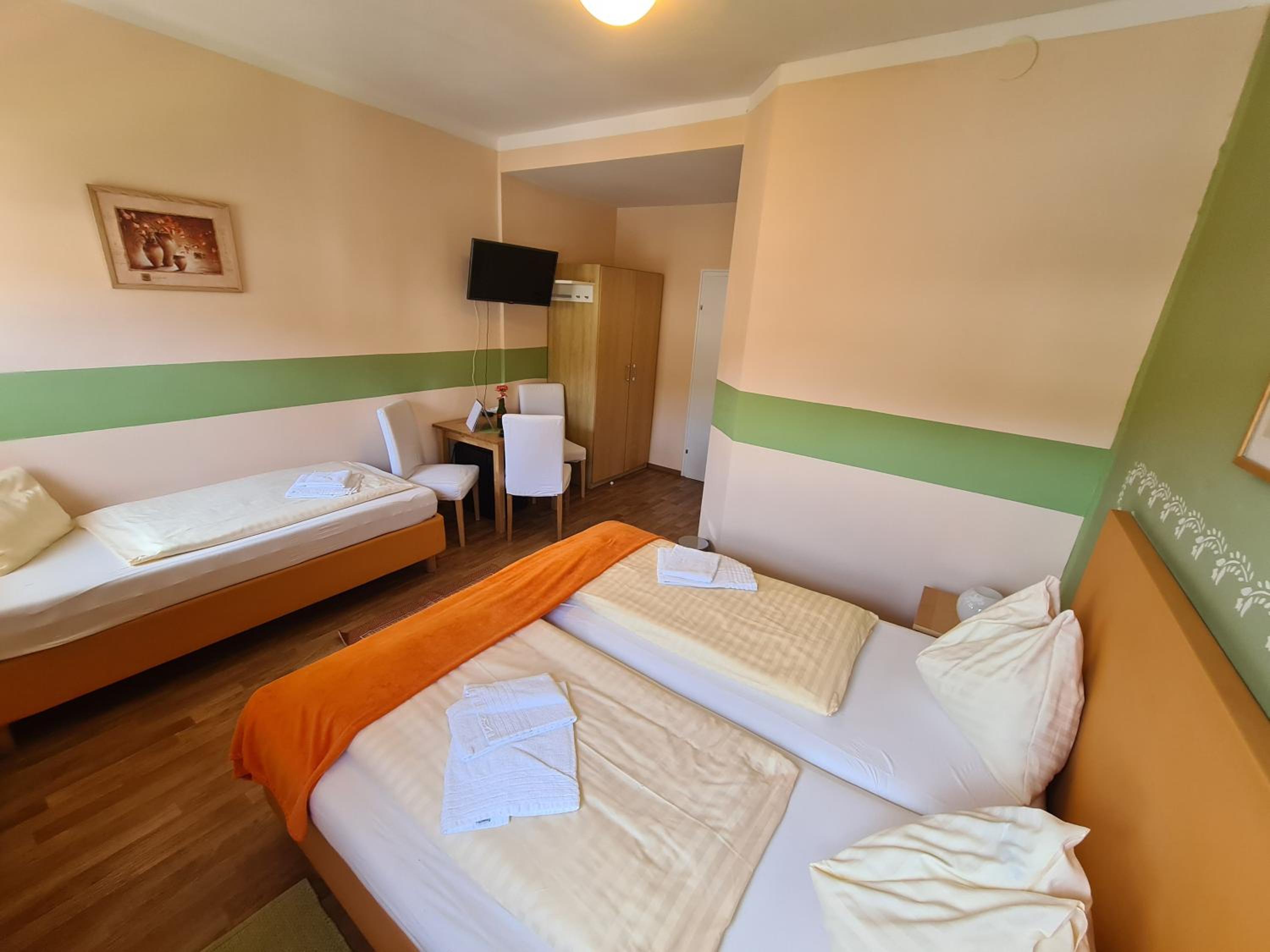 Triple Room photo 1