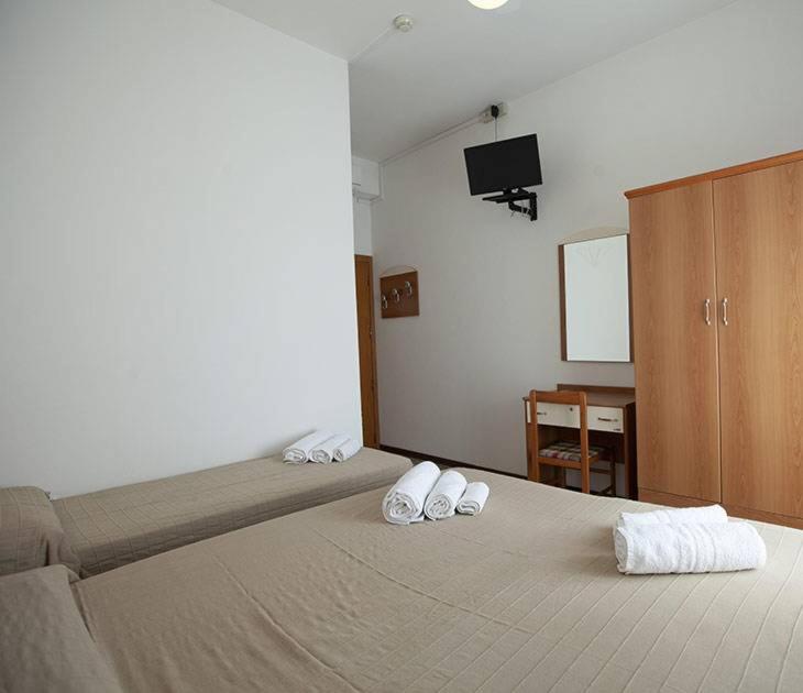 Basic Triple Room