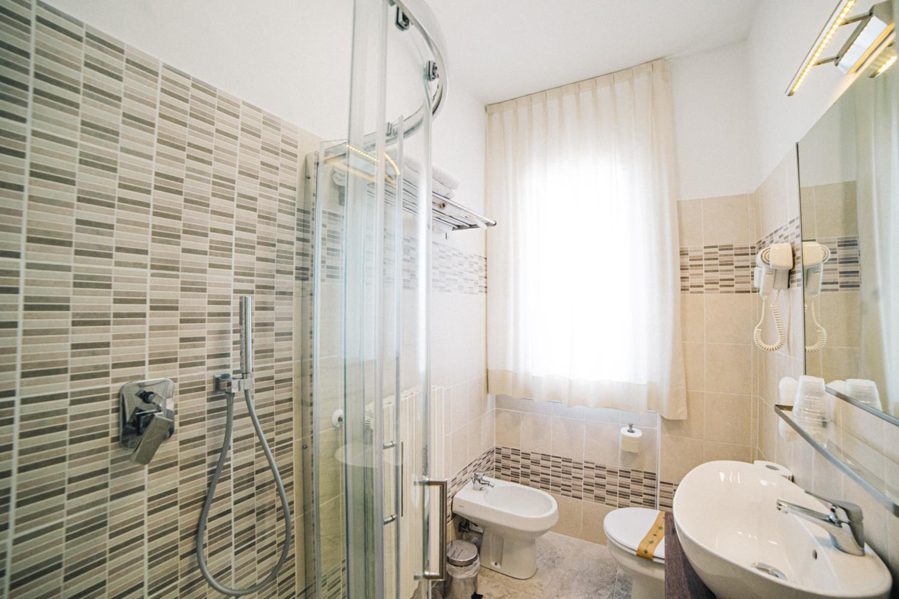 Classic Double or Twin Room photo 2
