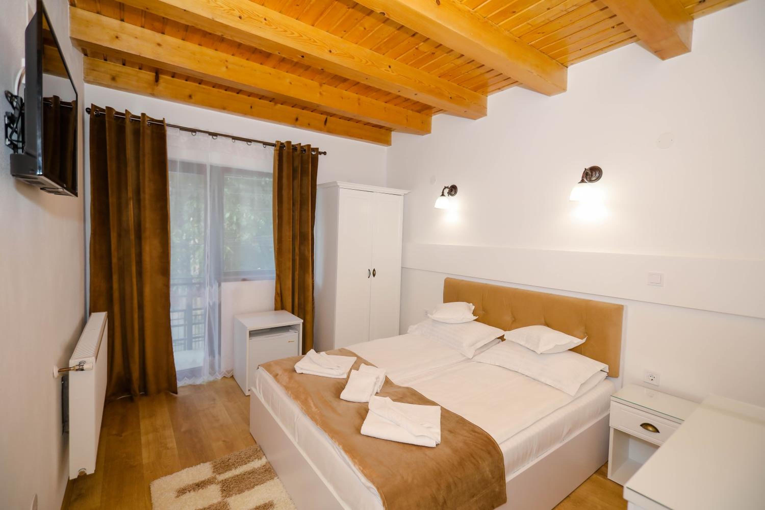 Double Room with Balcony photo 2