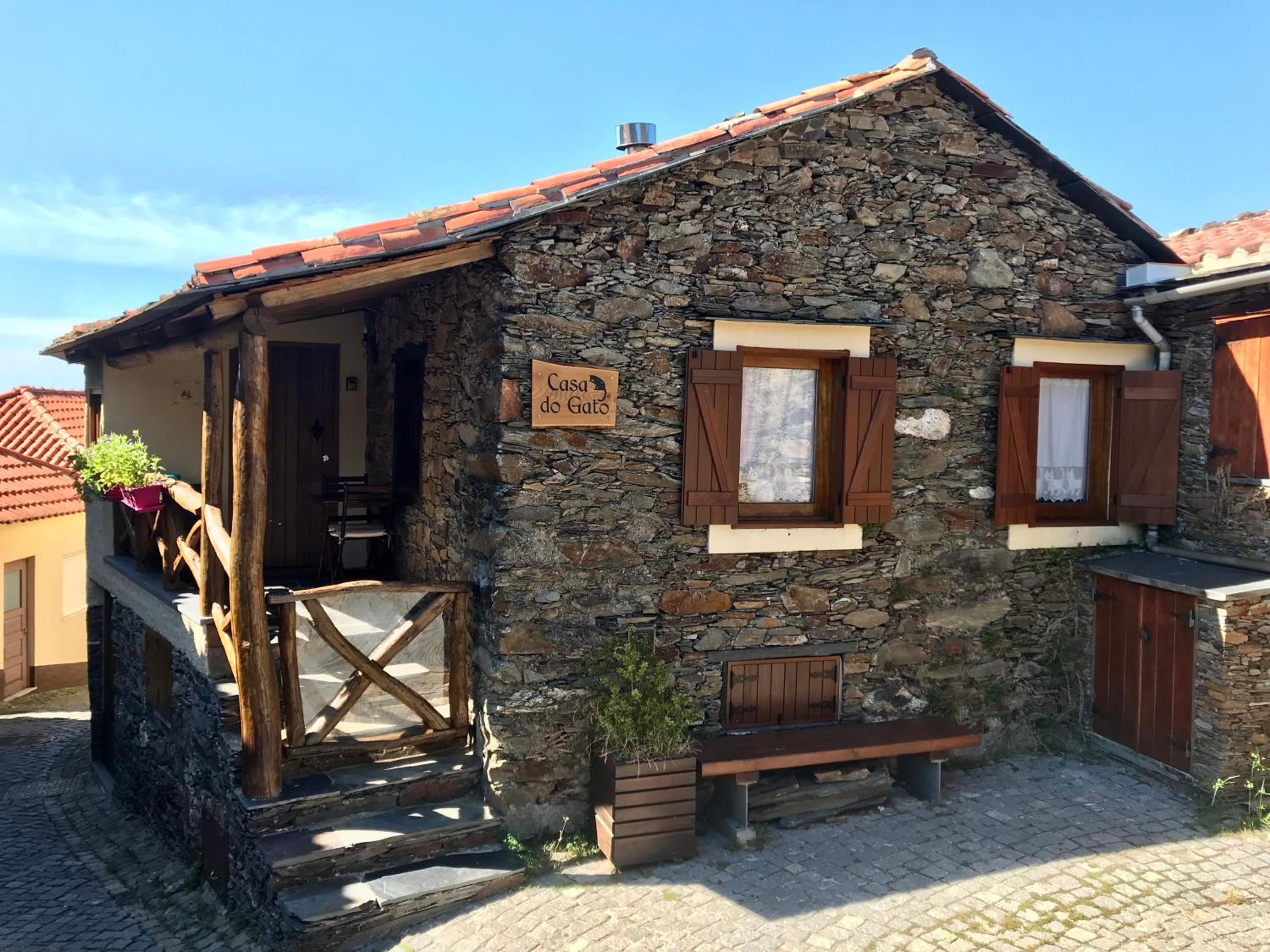 Two-Bedroom House - Photo 21
