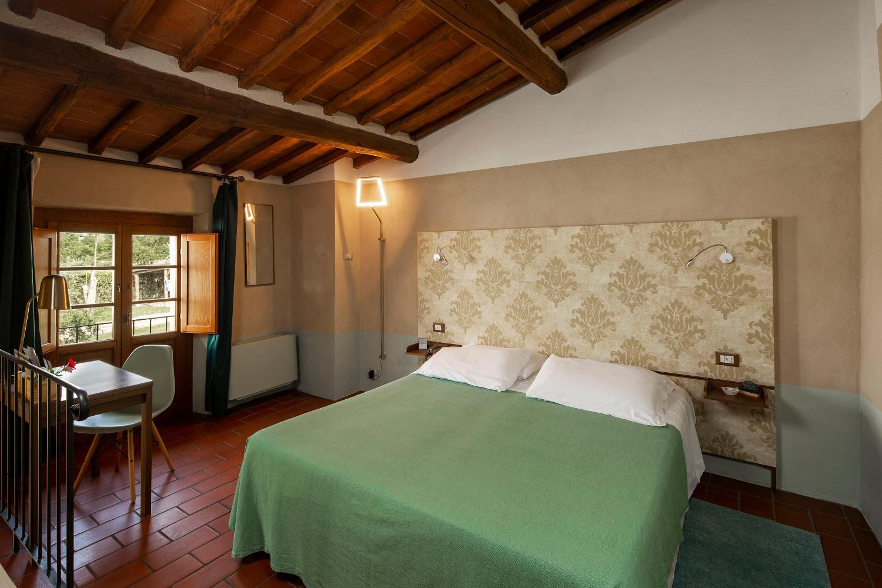 Double Room (1 Adult)