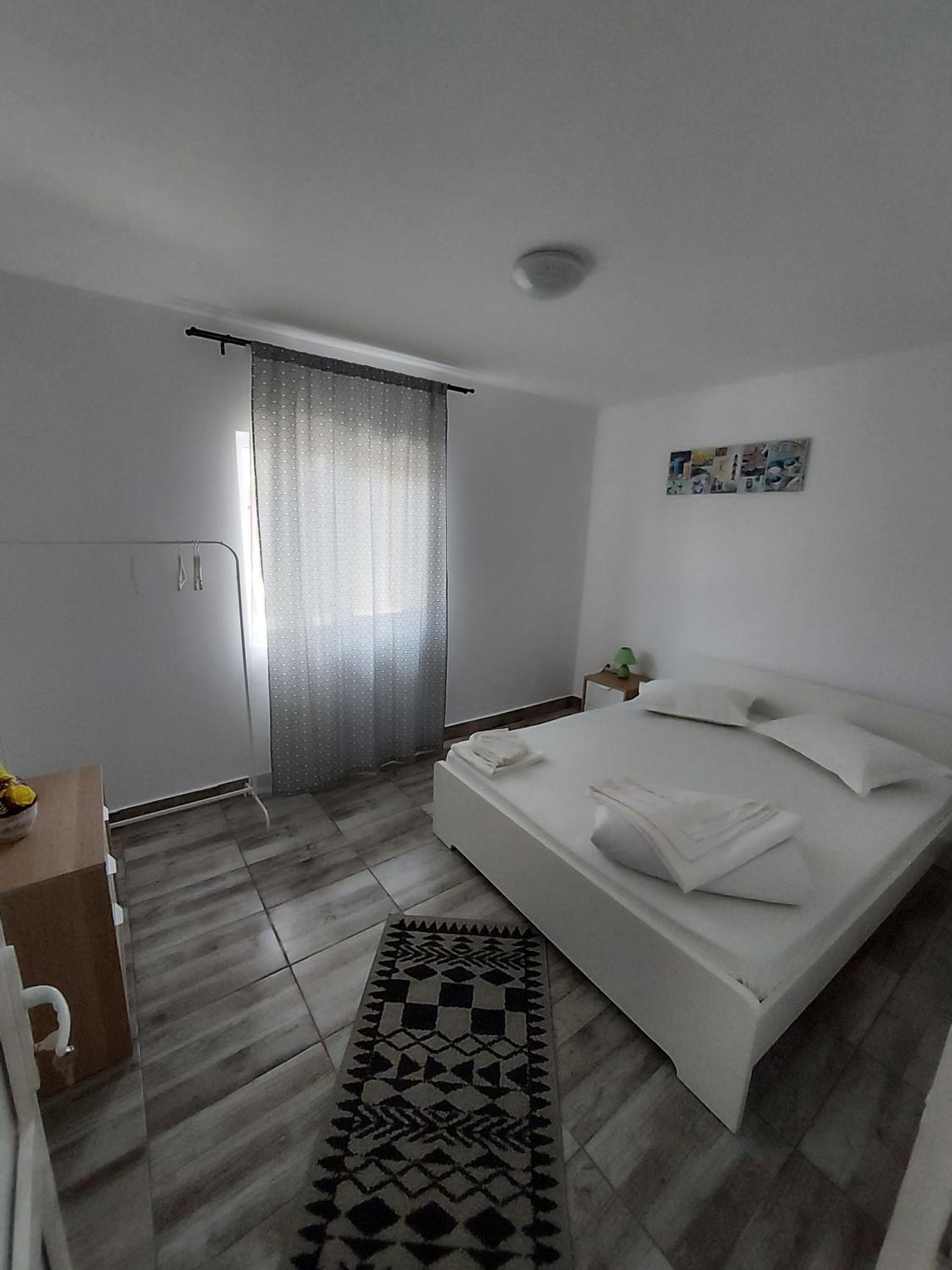 Apartment - Photo 12