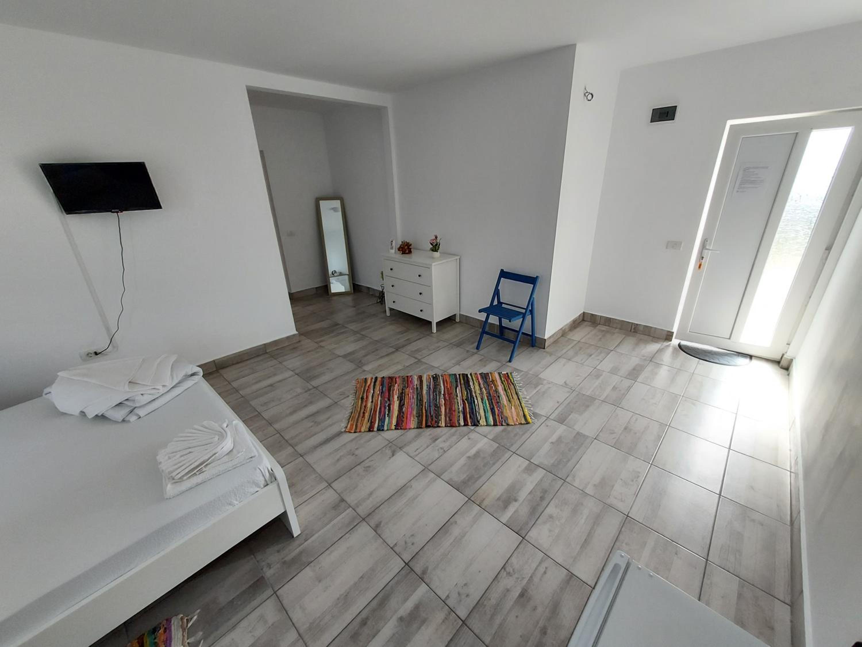 Apartment - Photo 14