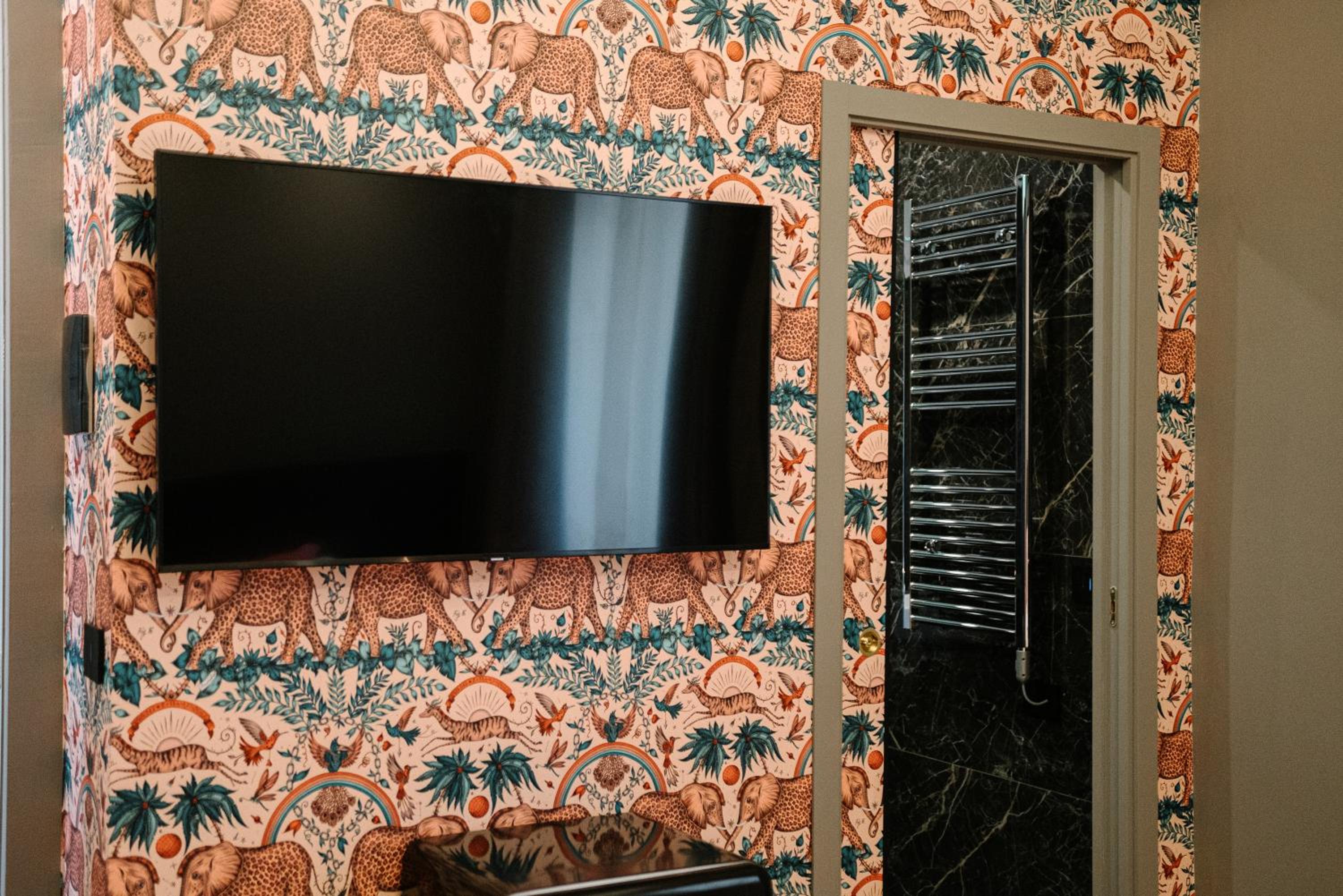 Standard Double Room - Photo 17