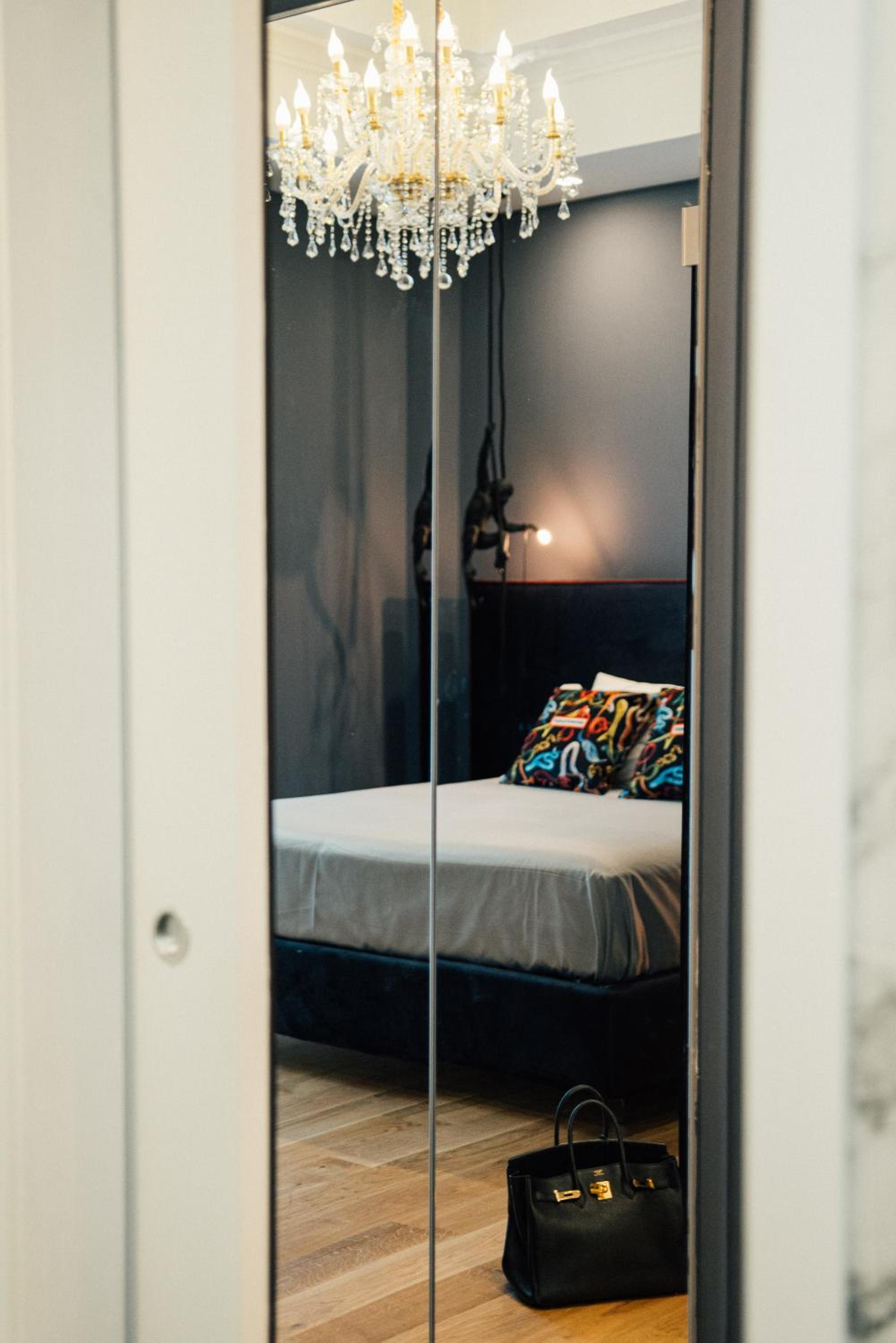Double Room with Balcony - Photo 23