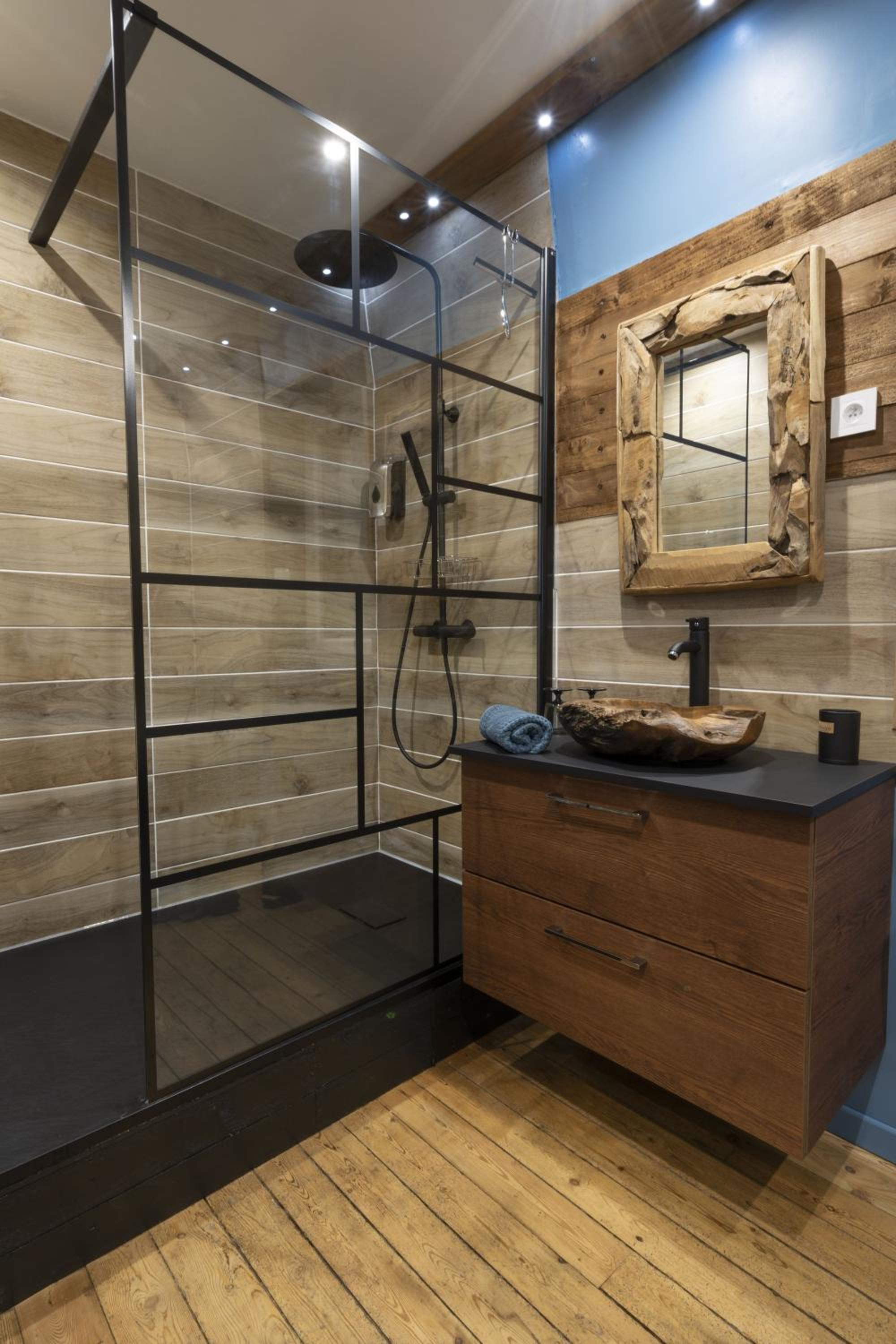 Family Room with Private Bathroom photo 3