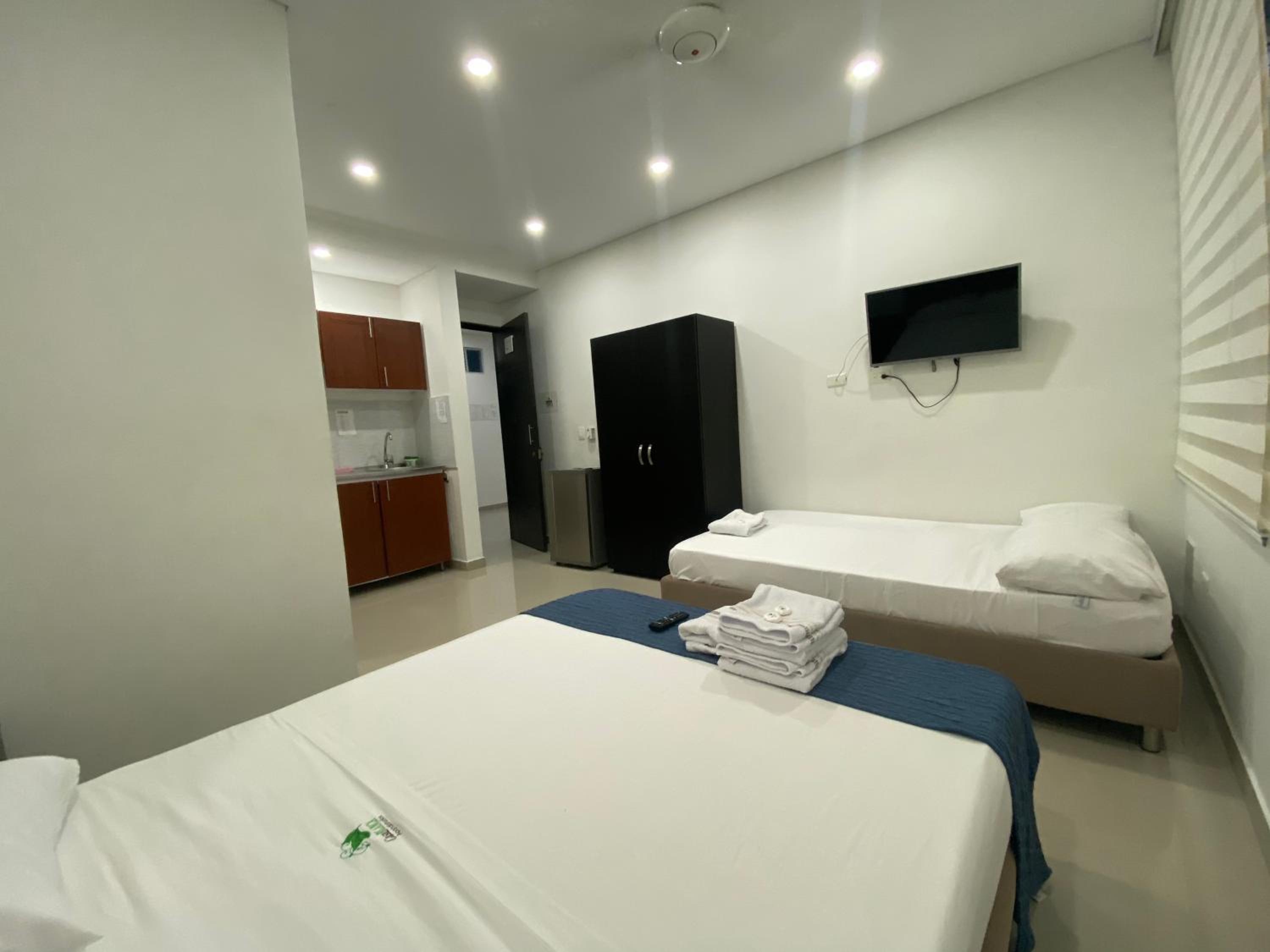 Studio Apartment with kitchen and fan photo 1