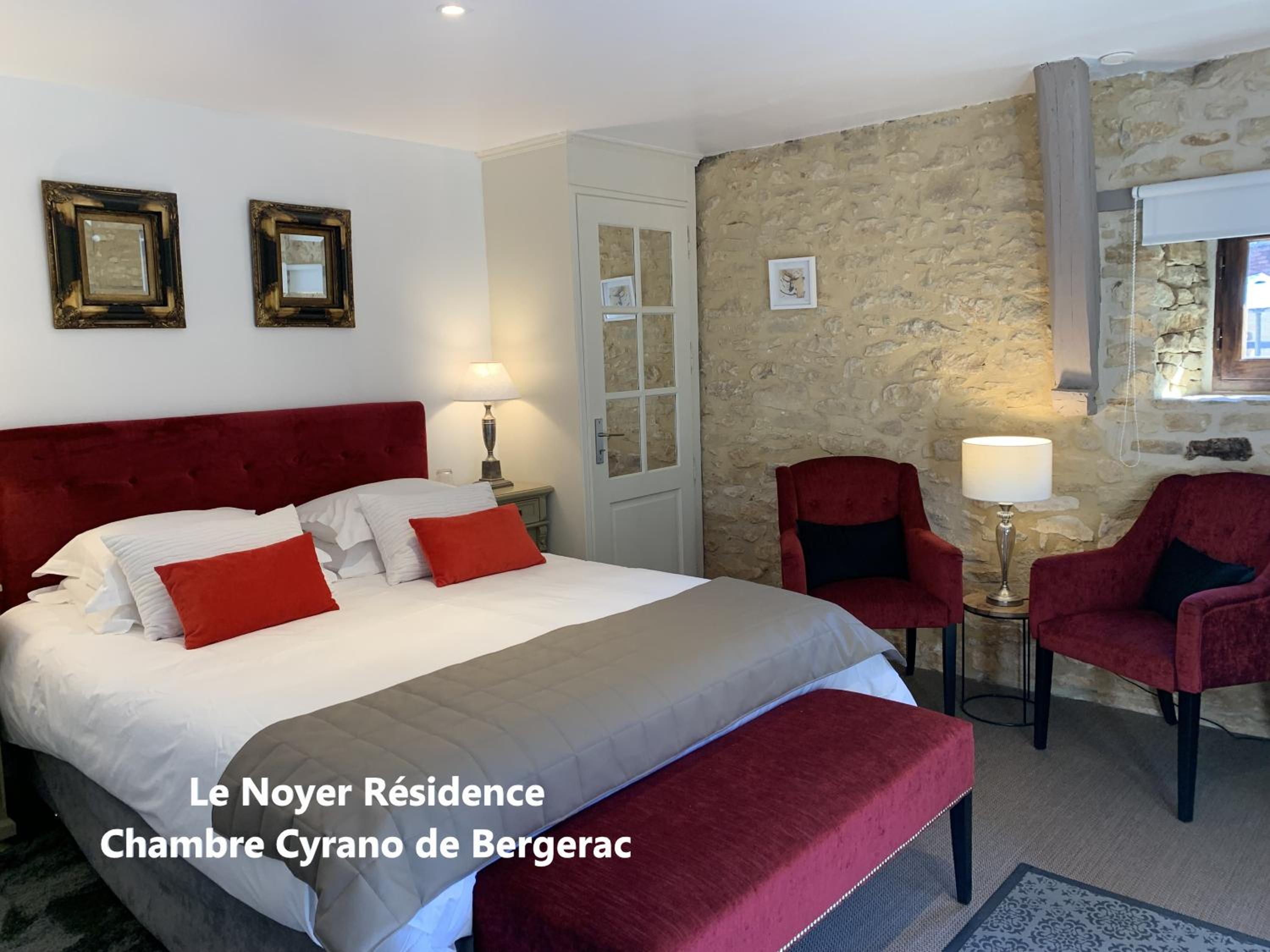 Standard Double or Twin Room photo 1