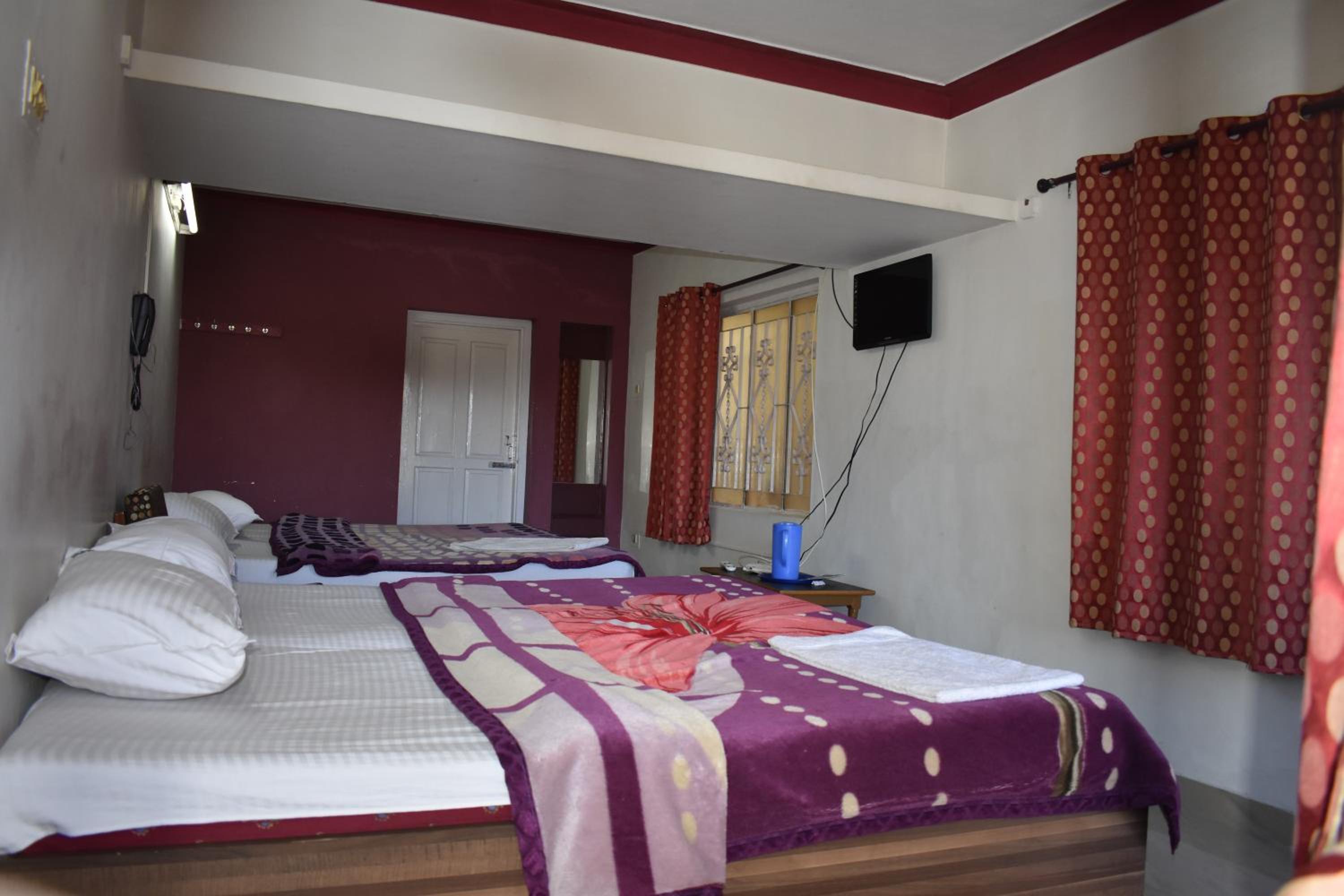 Deluxe Family Room - Photo 11