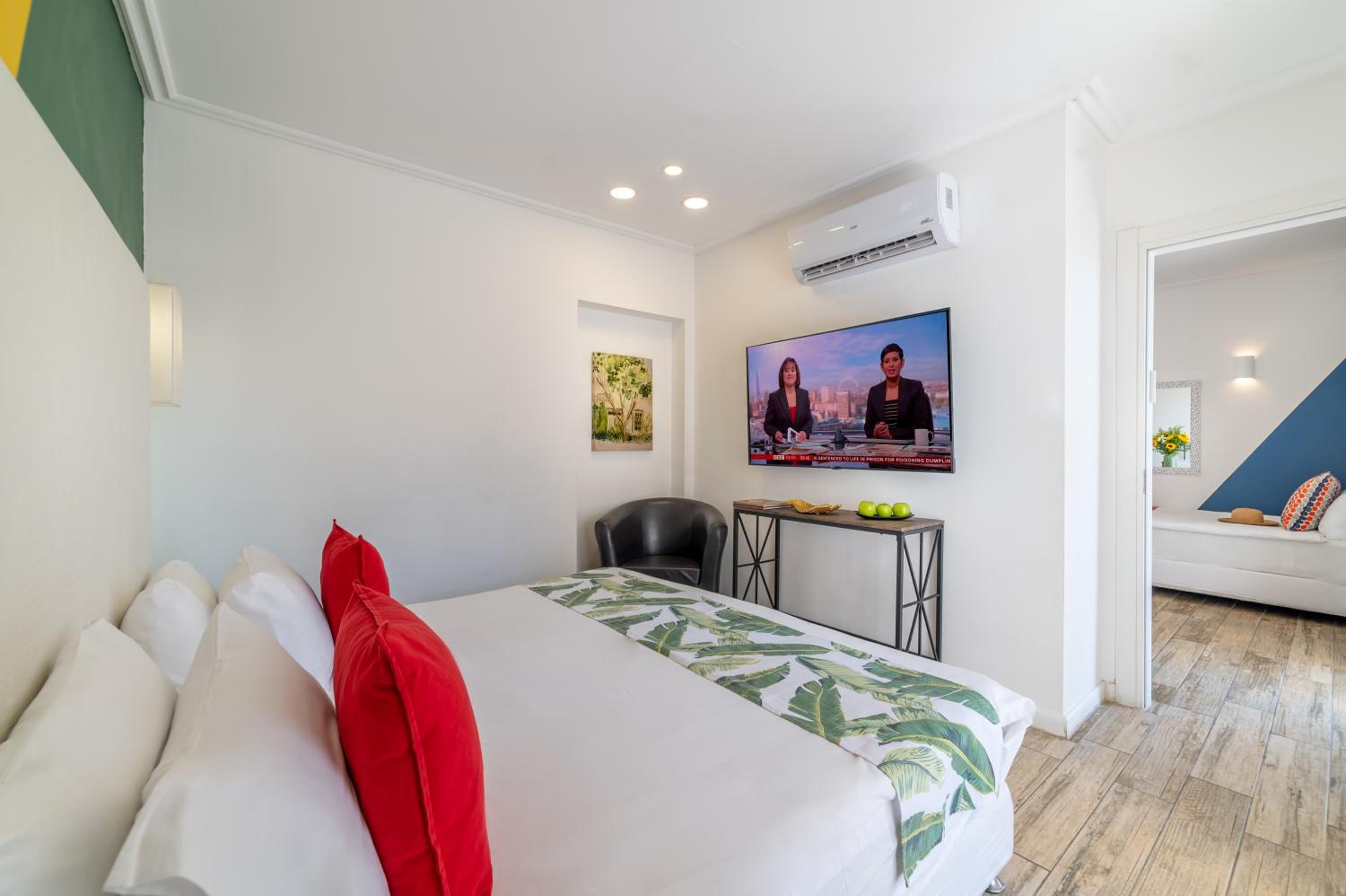 Deluxe Triple Room photo 1