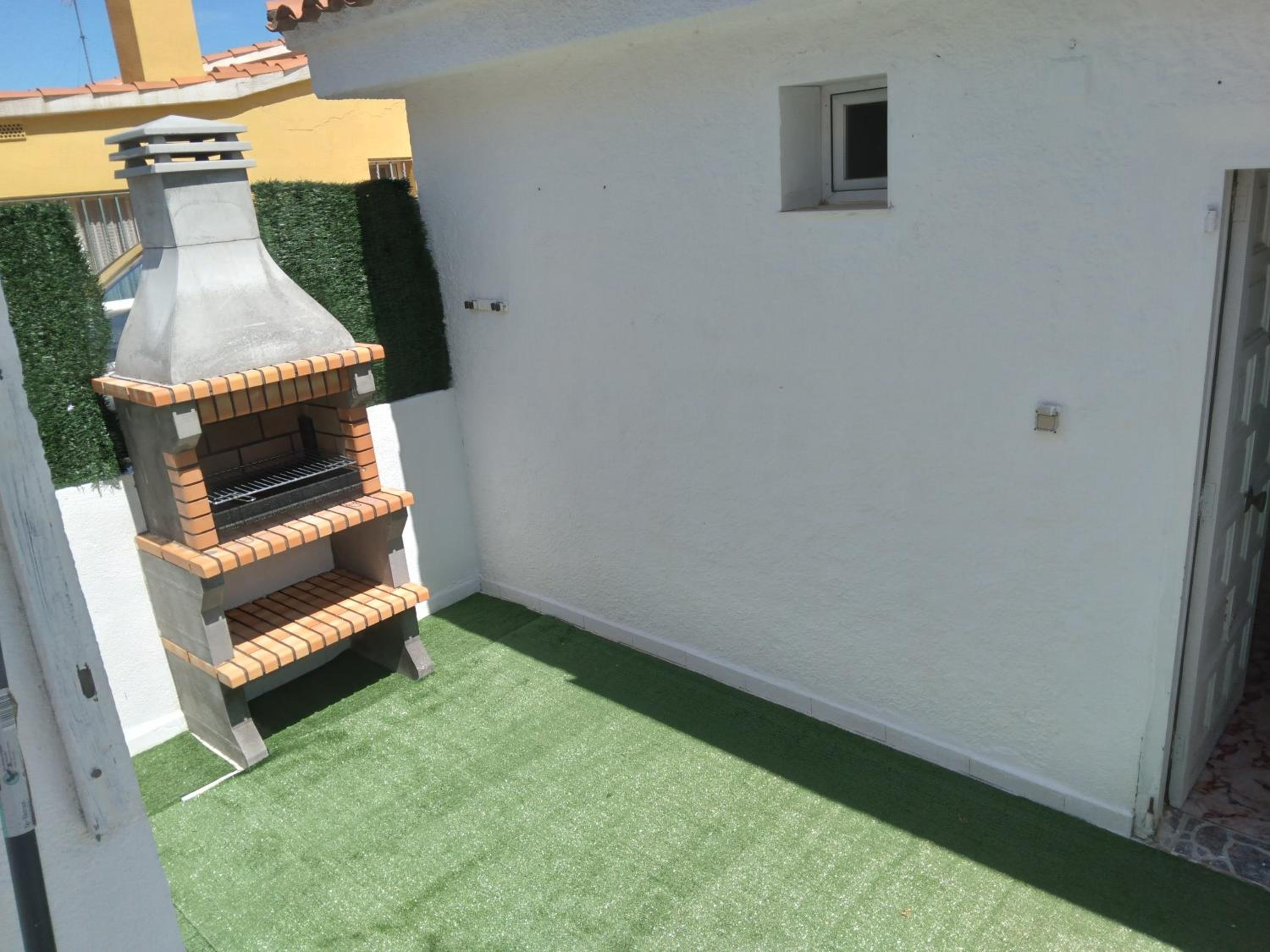 Apartment with Sea View - Photo 8