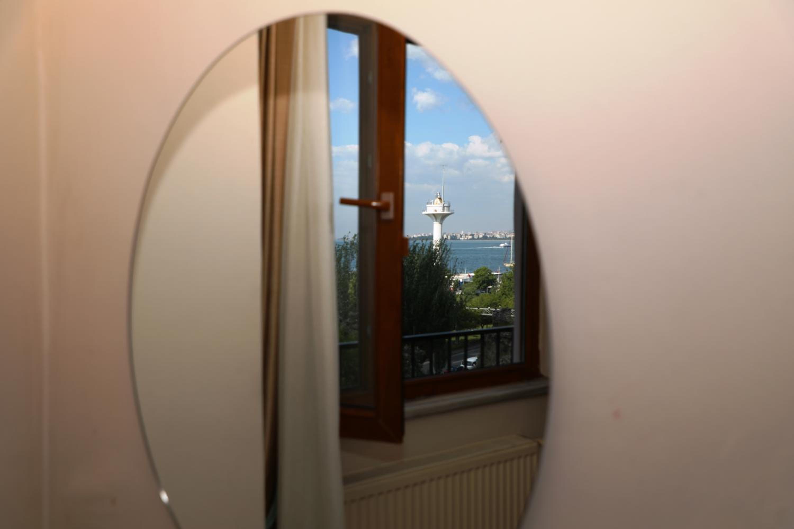 Double Room with Balcony and Sea View photo 2