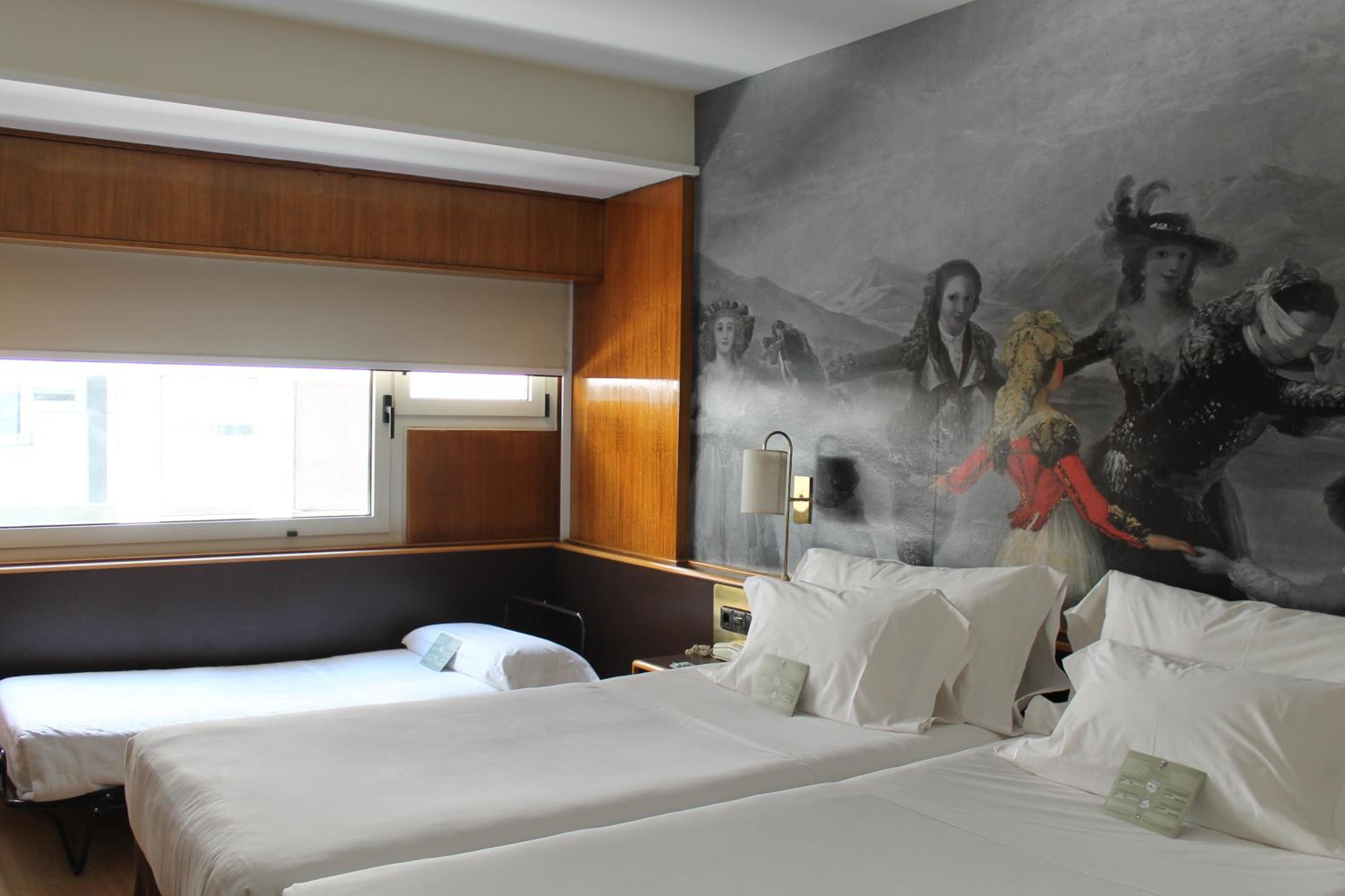 Double Room with Extra Bed photo 3